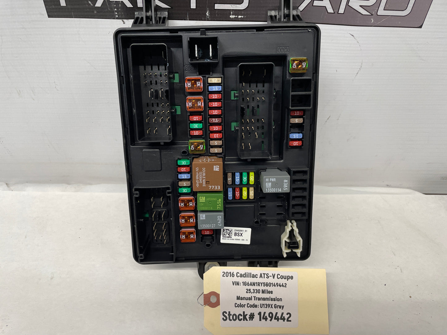 2016 Cadillac ATS-V Coupe Body Wiring Harness Rear Junction Fuse Box Block OEM - Day's Parts Yard