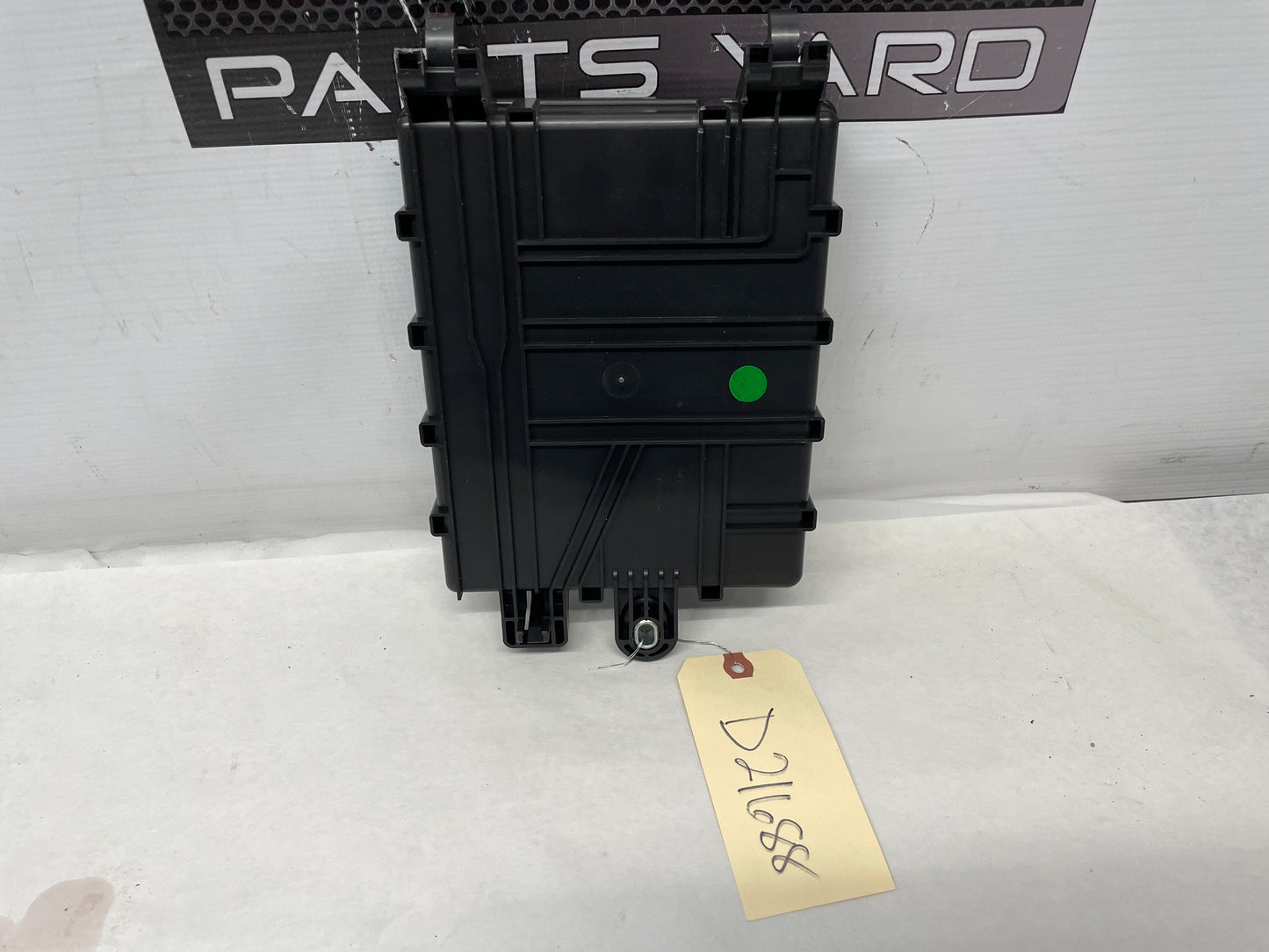 2016 Cadillac ATS-V Coupe Body Wiring Harness Rear Junction Fuse Box Block OEM - Day's Parts Yard