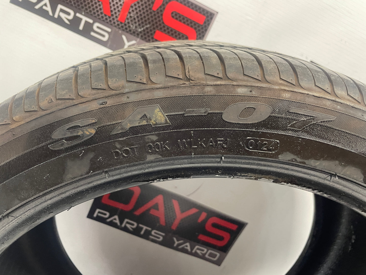 Tire West Lake SA-07 305/35ZR20 - Day's Parts Yard