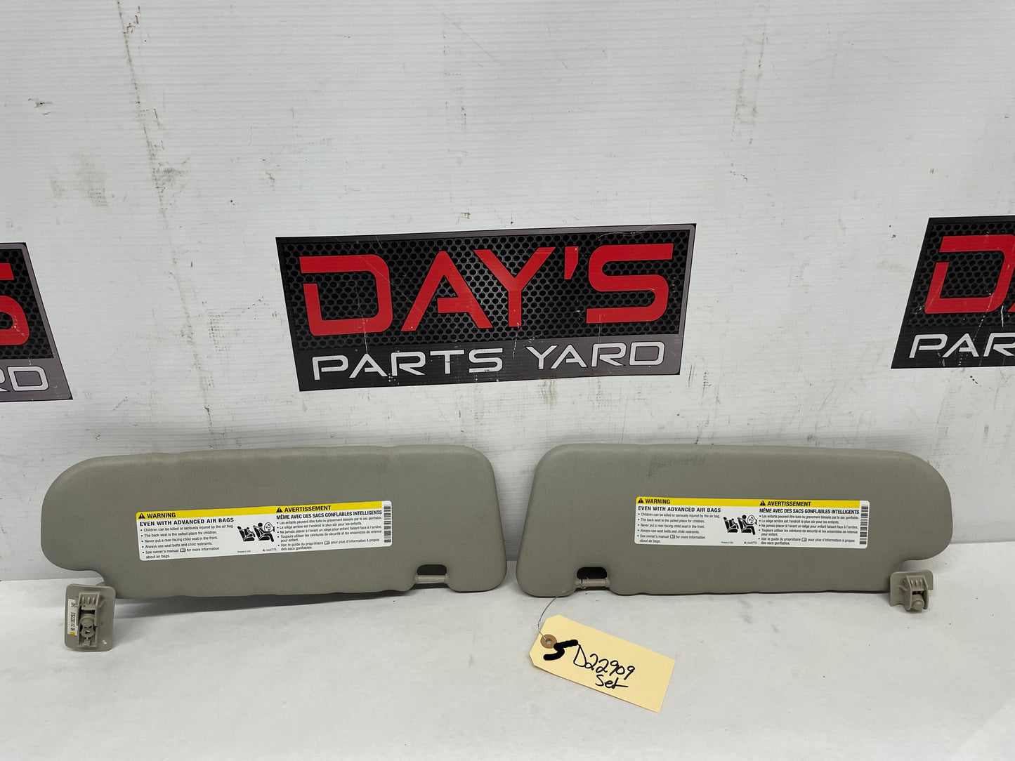2013 Chevy Caprice PPV RH & LH Sun Visor Sunvisor Sun Shade OEM - Day's Parts Yard