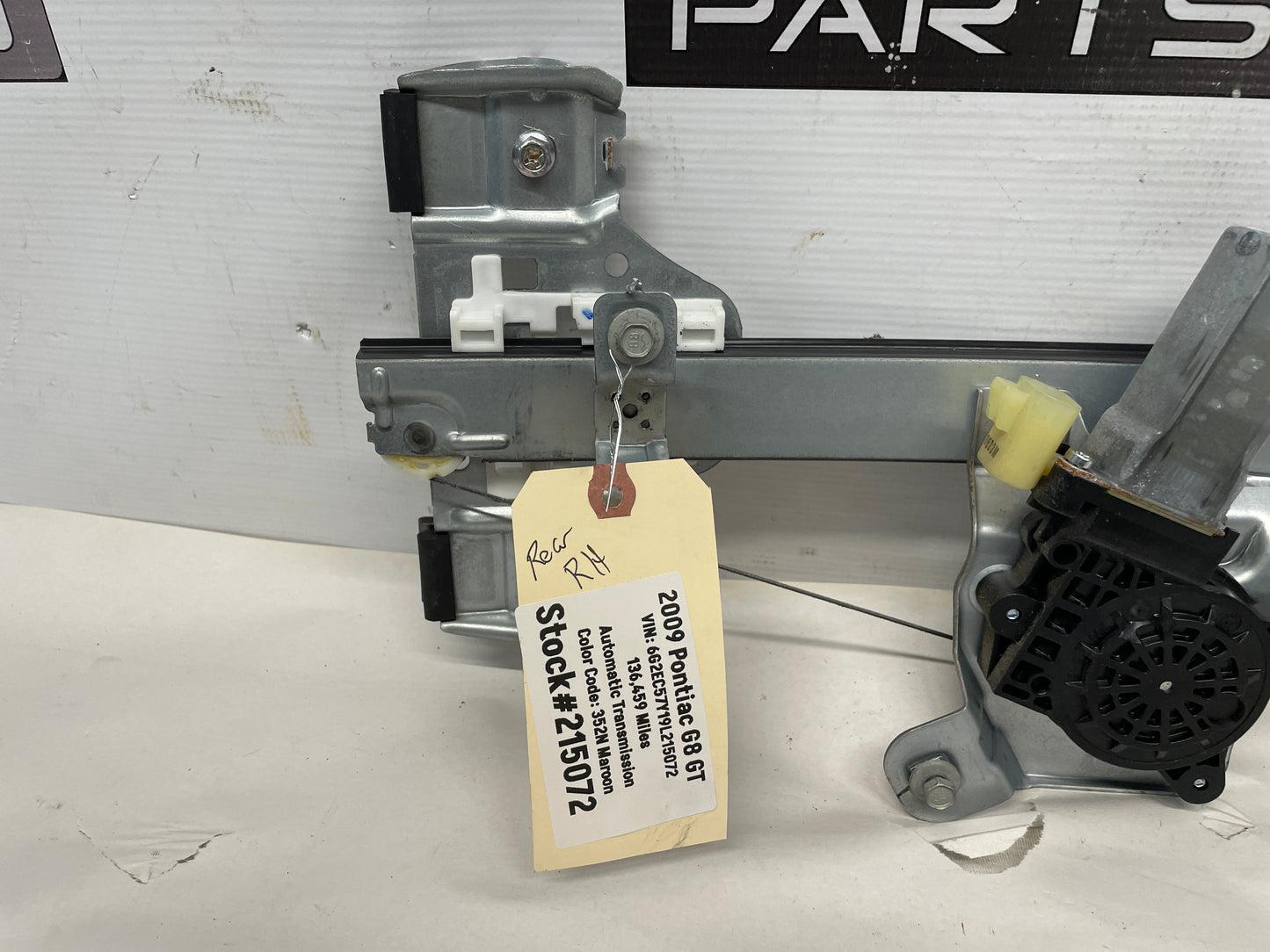 2009 Pontiac G8 GT RH Passenger Rear Door Window Regulator Motor OEM - Day's Parts Yard
