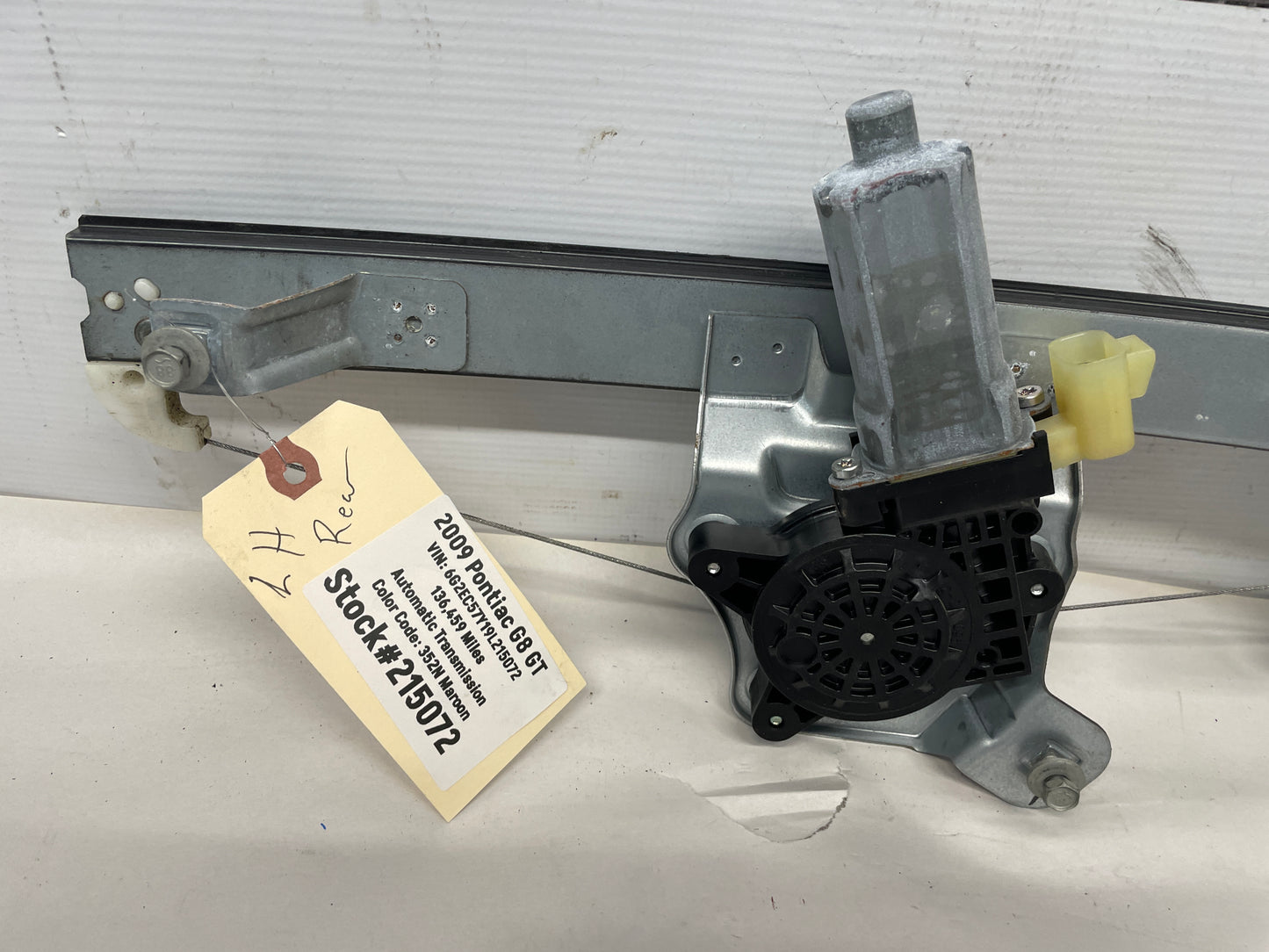 2009 Pontiac G8 GT RH Passenger Rear Door Window Regulator Motor OEM - Day's Parts Yard