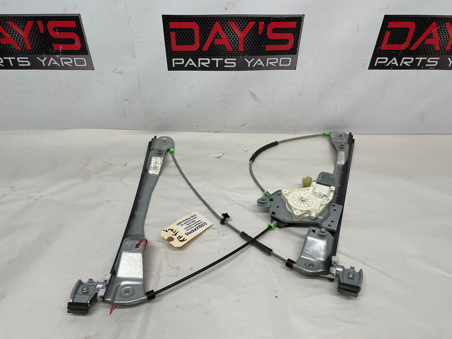 2009 Pontiac G8 GT LH Driver Front Door Window Regulator Motor OEM - Day's Parts Yard