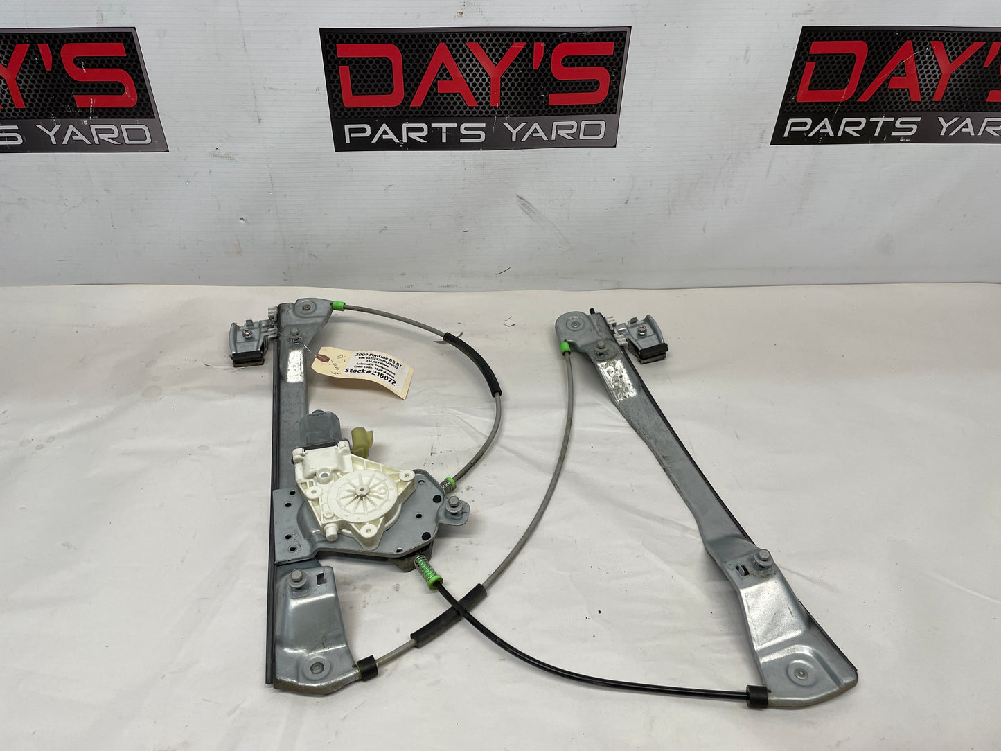 2009 Pontiac G8 GT LH Driver Front Door Window Regulator Motor OEM - Day's Parts Yard
