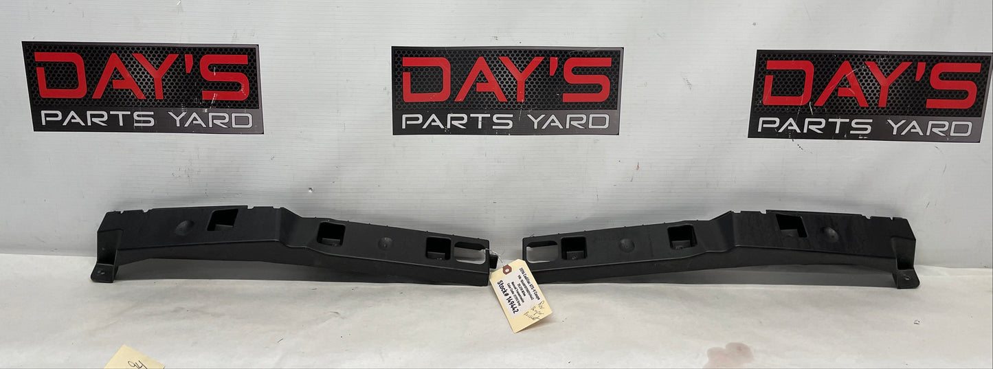 2016 Cadillac ATS-V Coupe RH & LH Rear Bumper Cover Brackets OEM - Day's Parts Yard