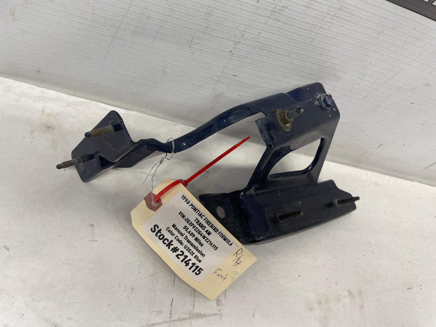 1998 Pontiac Firebird Formula RH Front Bumper Corner Support Bracket Brace Plate OEM - Day's Parts Yard