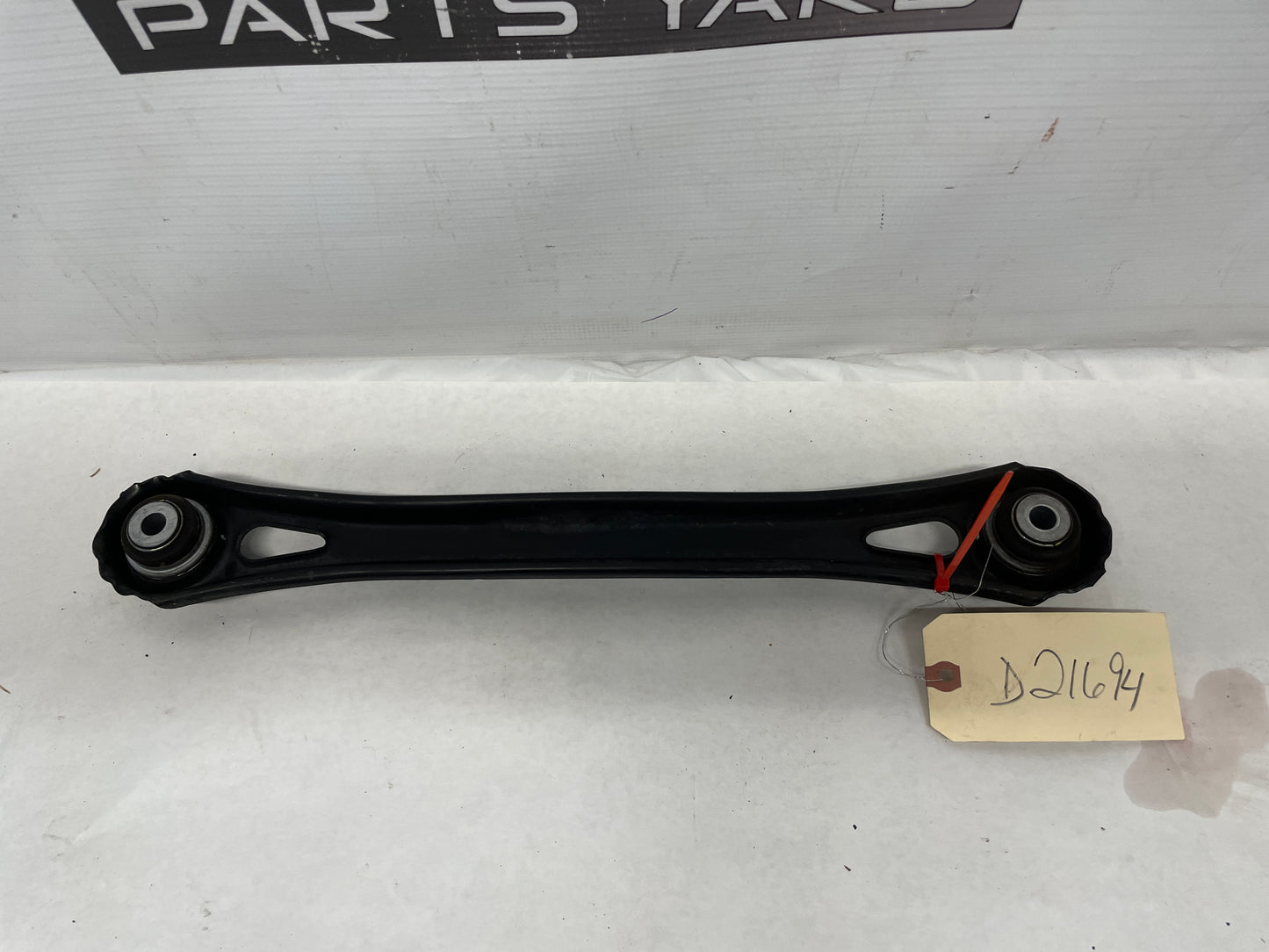 2016 Cadillac ATS-V Coupe RH Passenger Rear Suspension Adjuster Control Arm OEM - Day's Parts Yard