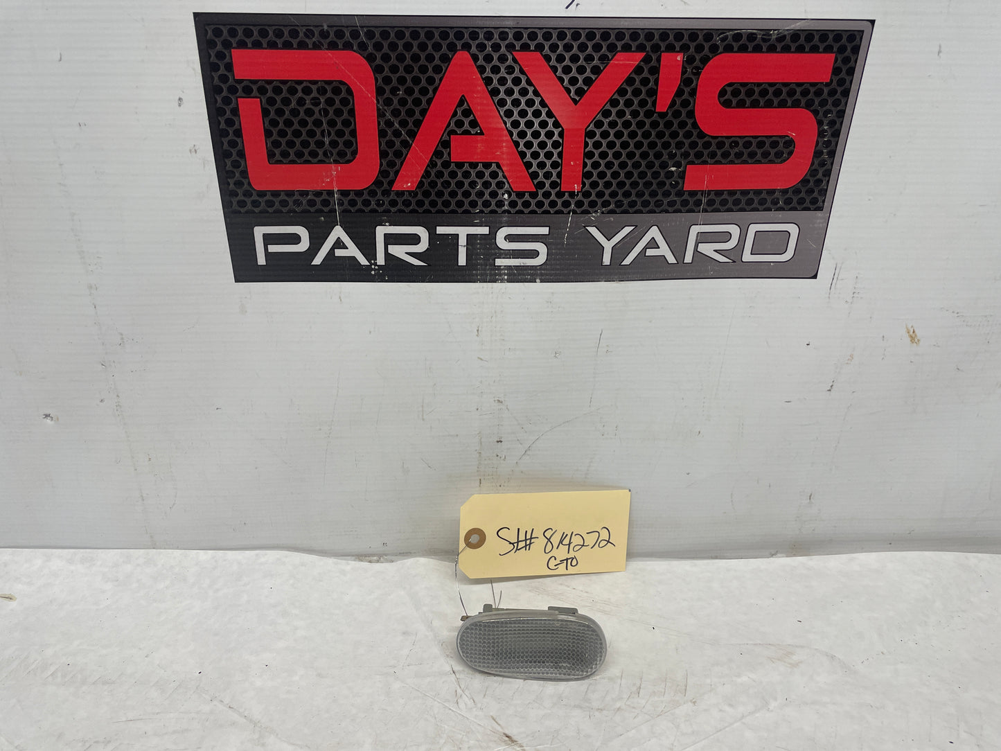 2006 Pontiac GTO Door Panel Courtesy Light OEM - Day's Parts Yard