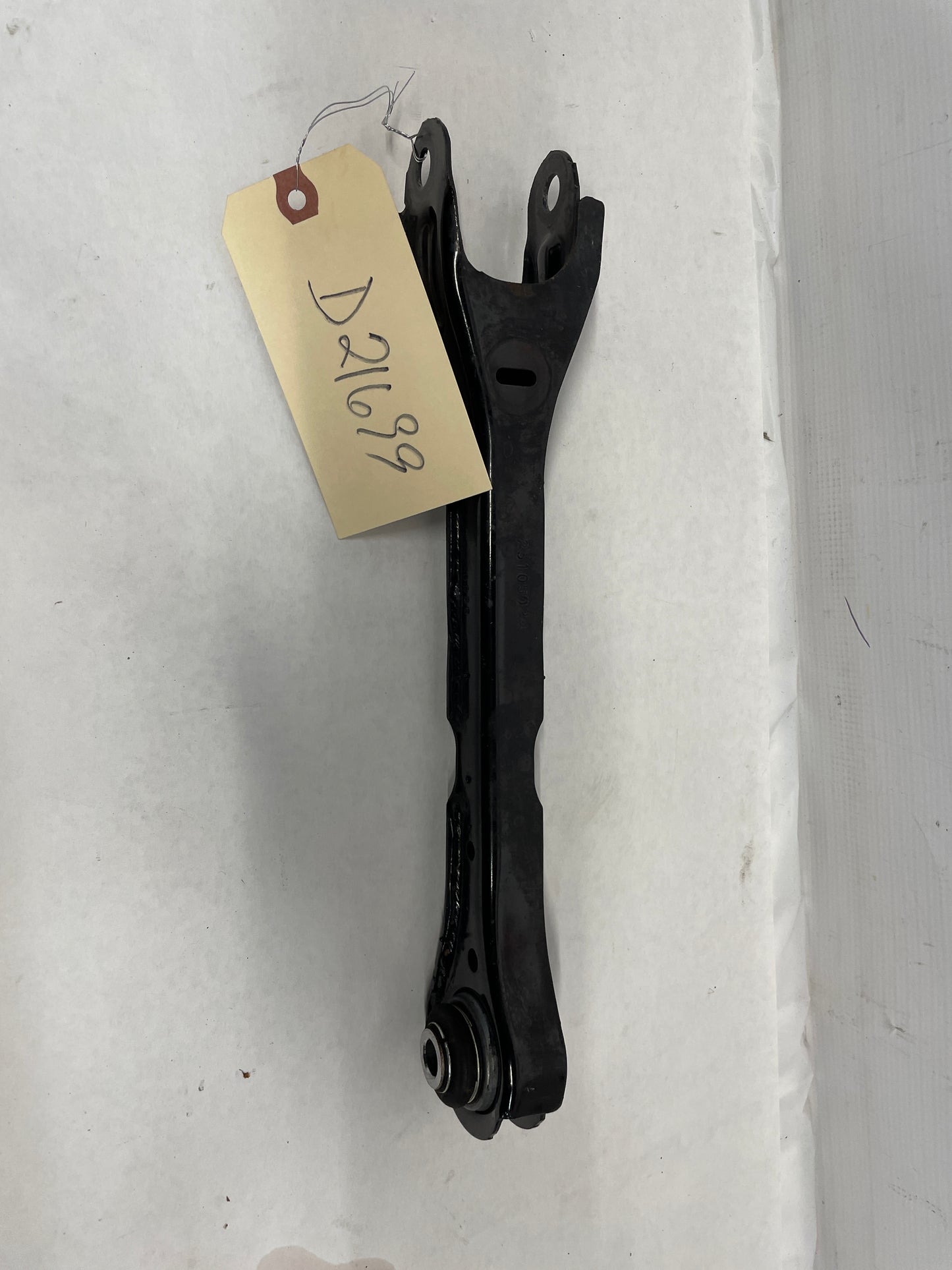 2016 Cadillac ATS-V Coupe RH Passenger Rear Suspension Upper Control Arm OEM - Day's Parts Yard