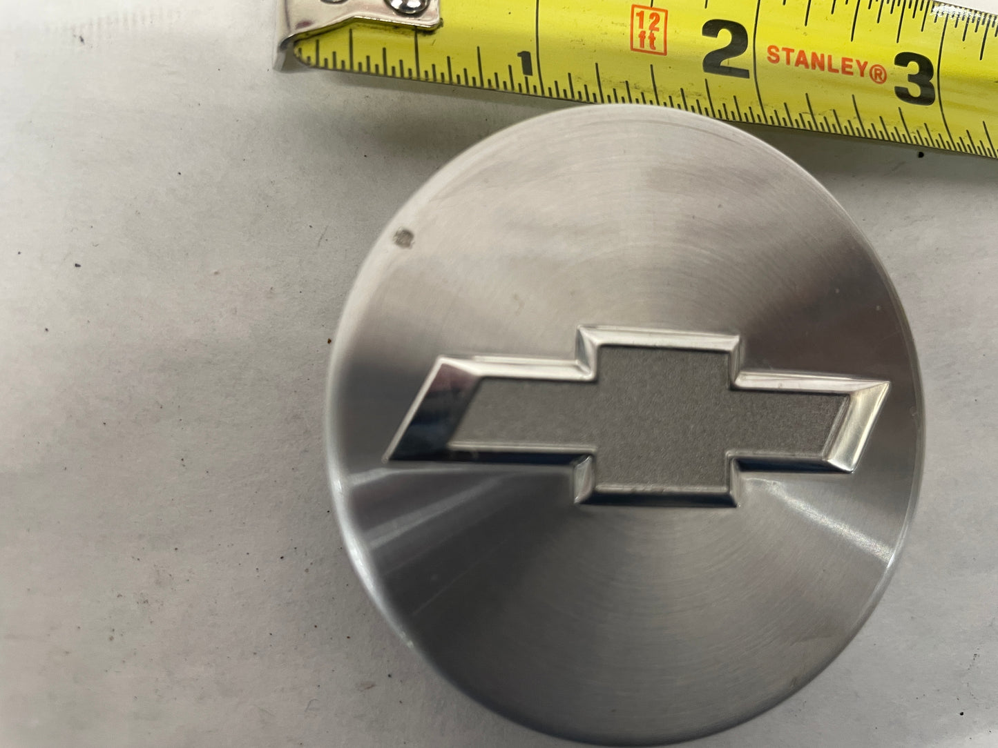 2011 Chevy Camaro 2SS Wheel Center Cap OEM - Day's Parts Yard