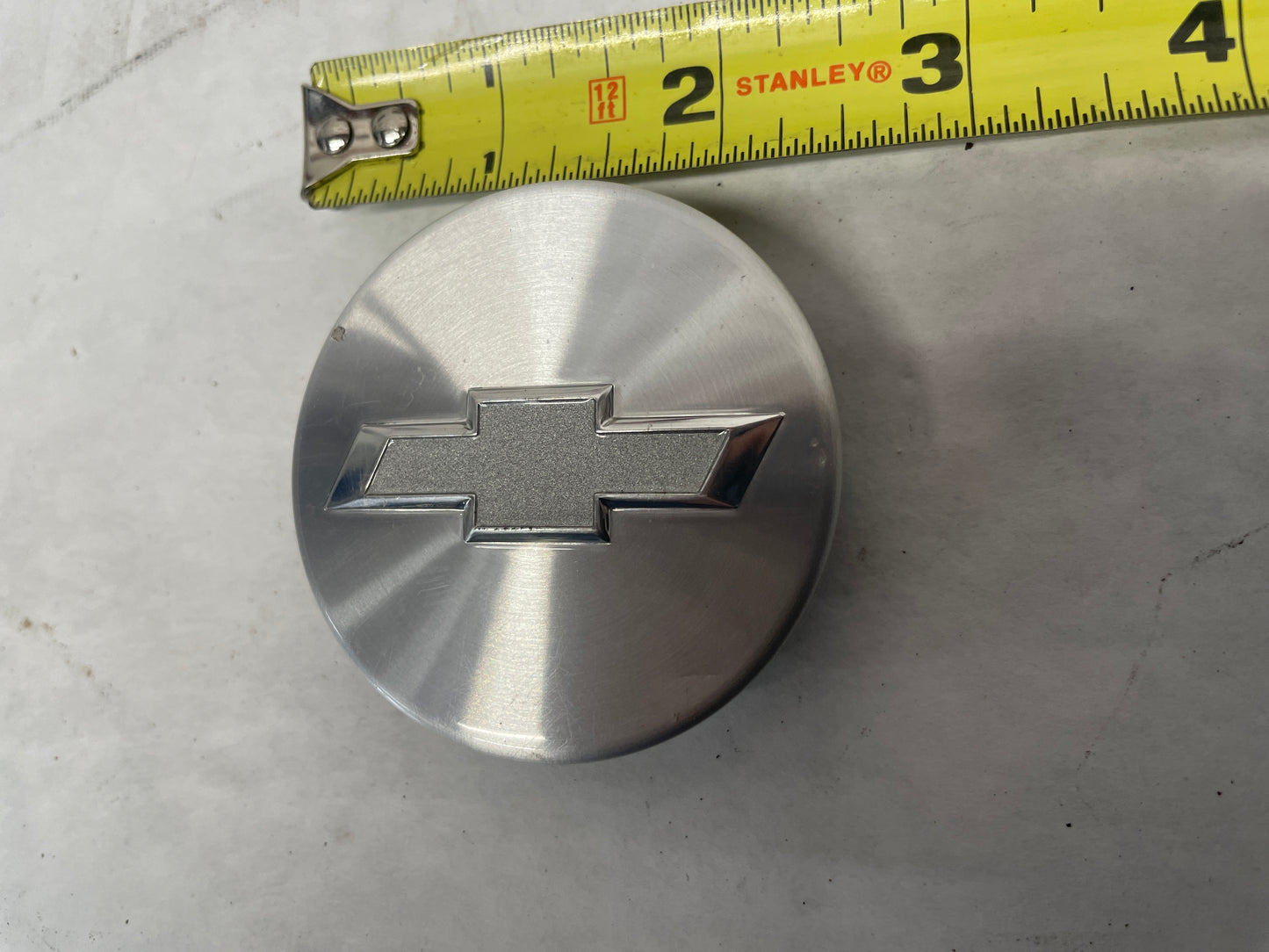 2011 Chevy Camaro 2SS Wheel Center Cap OEM - Day's Parts Yard