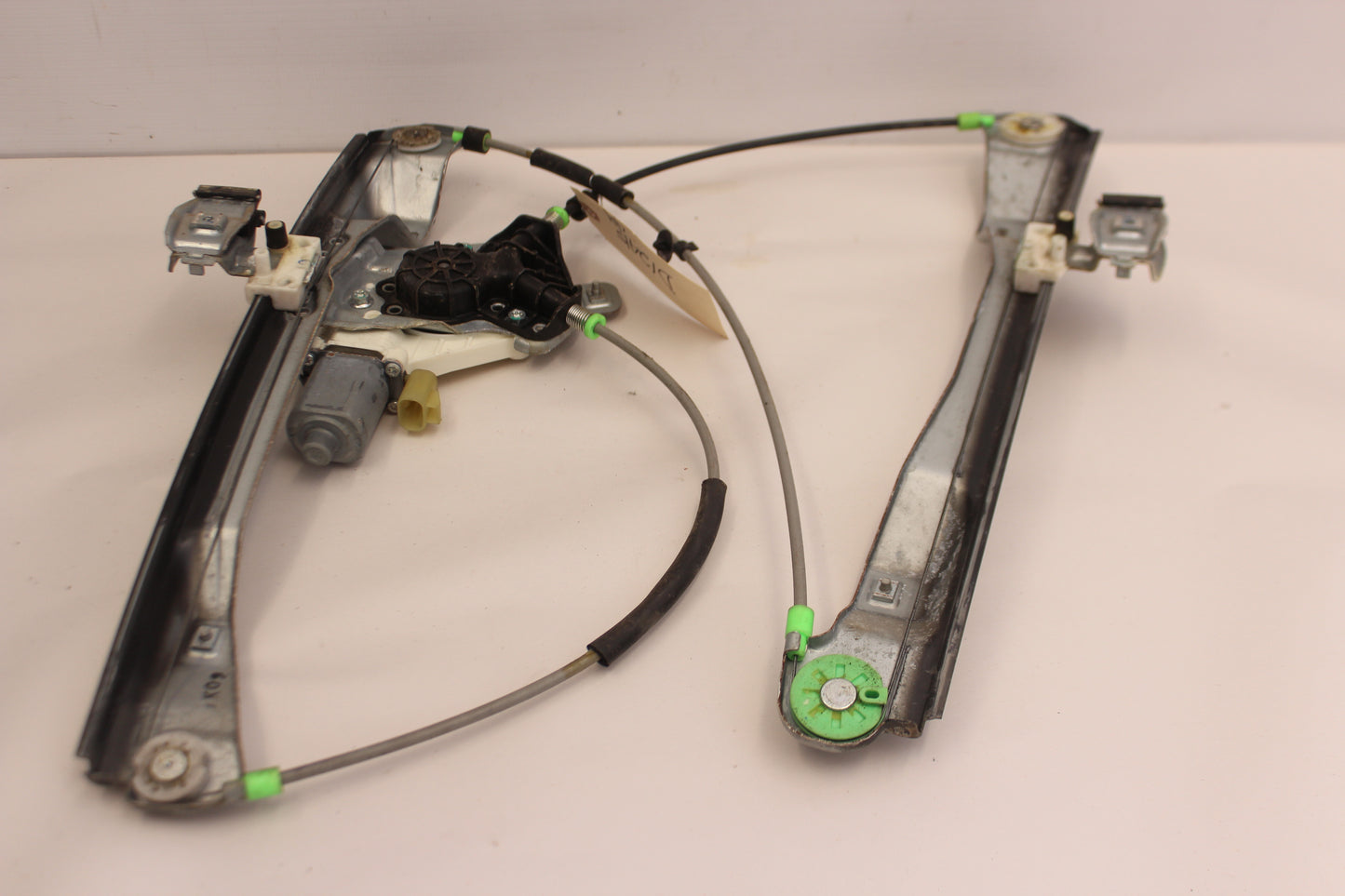 2008 Pontiac G8 GT Front LH Driver Door Window Regulator Motor OEM - Day's Parts Yard