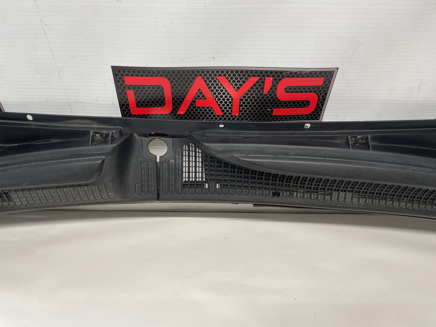 2004 Pontiac GTO Windshield Wiper Cowl 3pc OEM - Day's Parts Yard