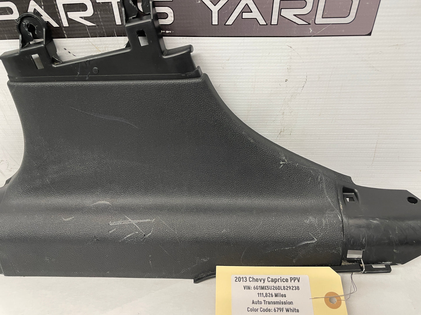 2013 Chevy Caprice PPV LH Driver Lower B Center Trim Carpet Retainer OEM - Day's Parts Yard