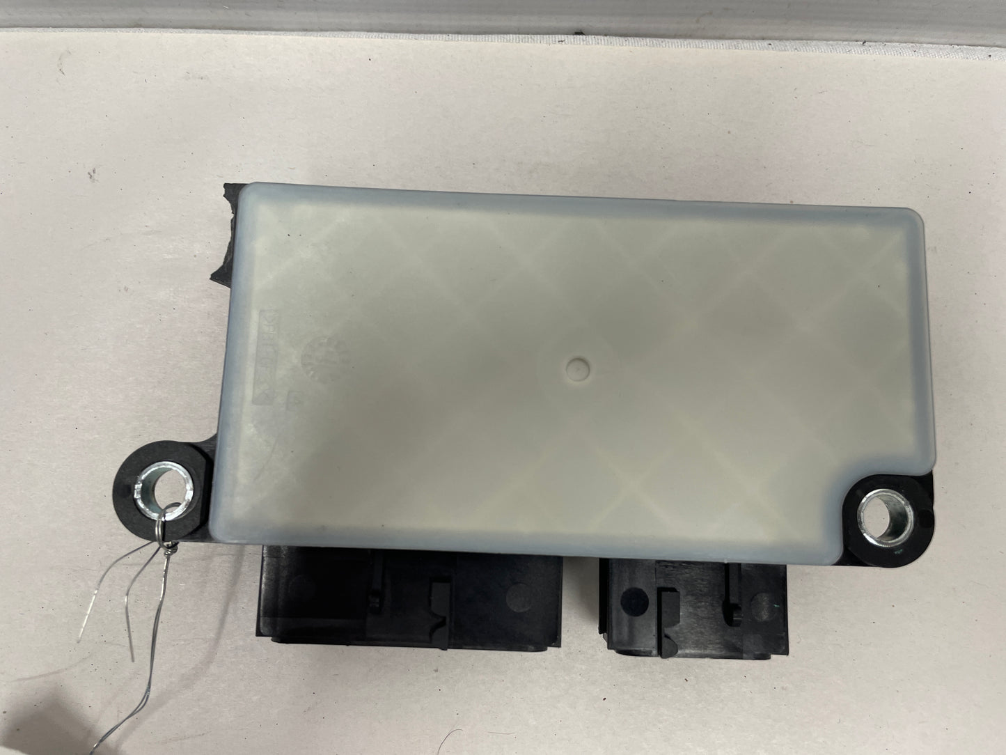 2014 Chevy SS Sedan Air Bag Airbag Control Diagnostic Module OEM - Day's Parts Yard