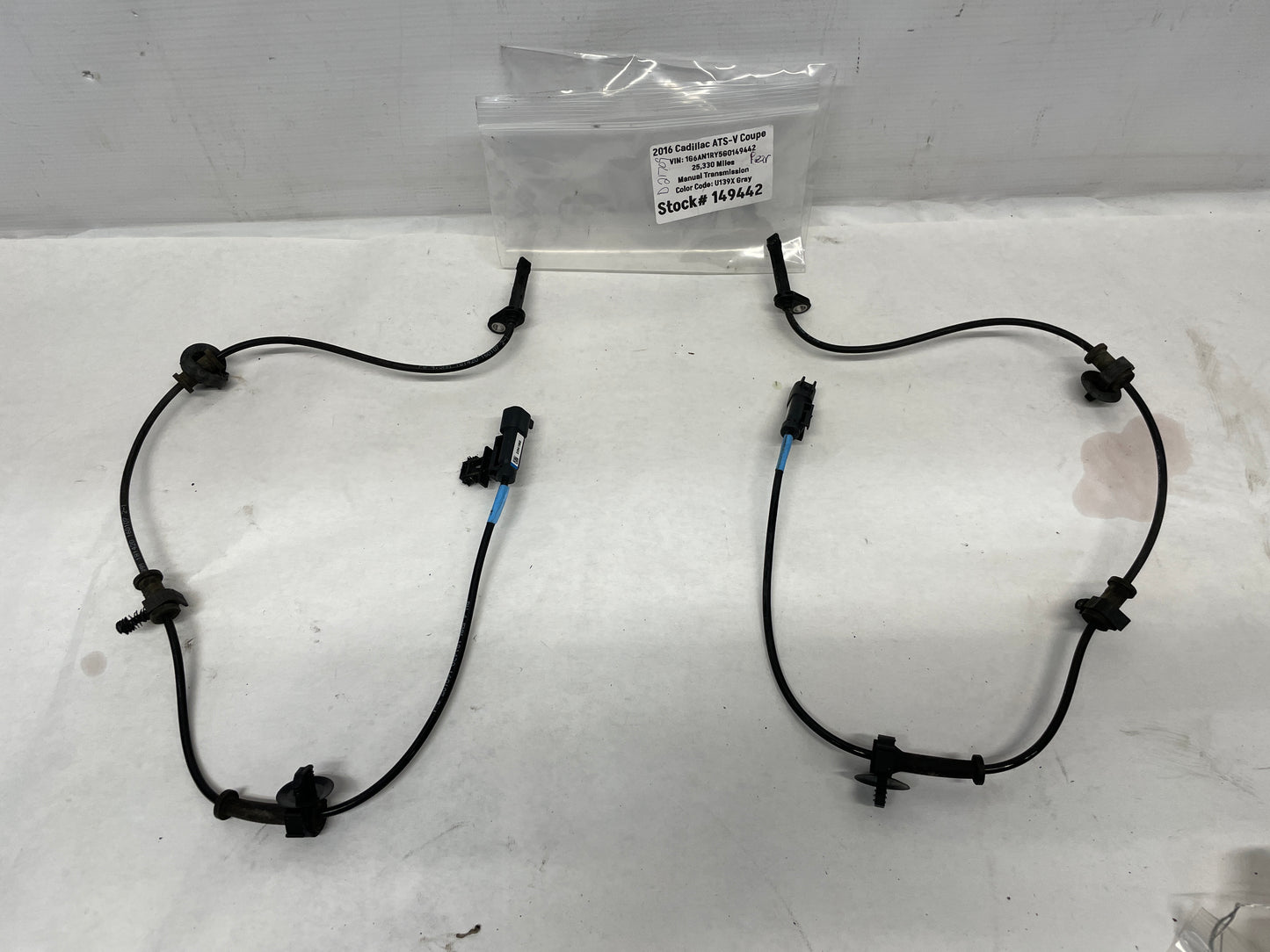 2016 Cadillac ATS-V Coupe Rear RH & LH Wheel ABS Speed Sensors OEM - Day's Parts Yard