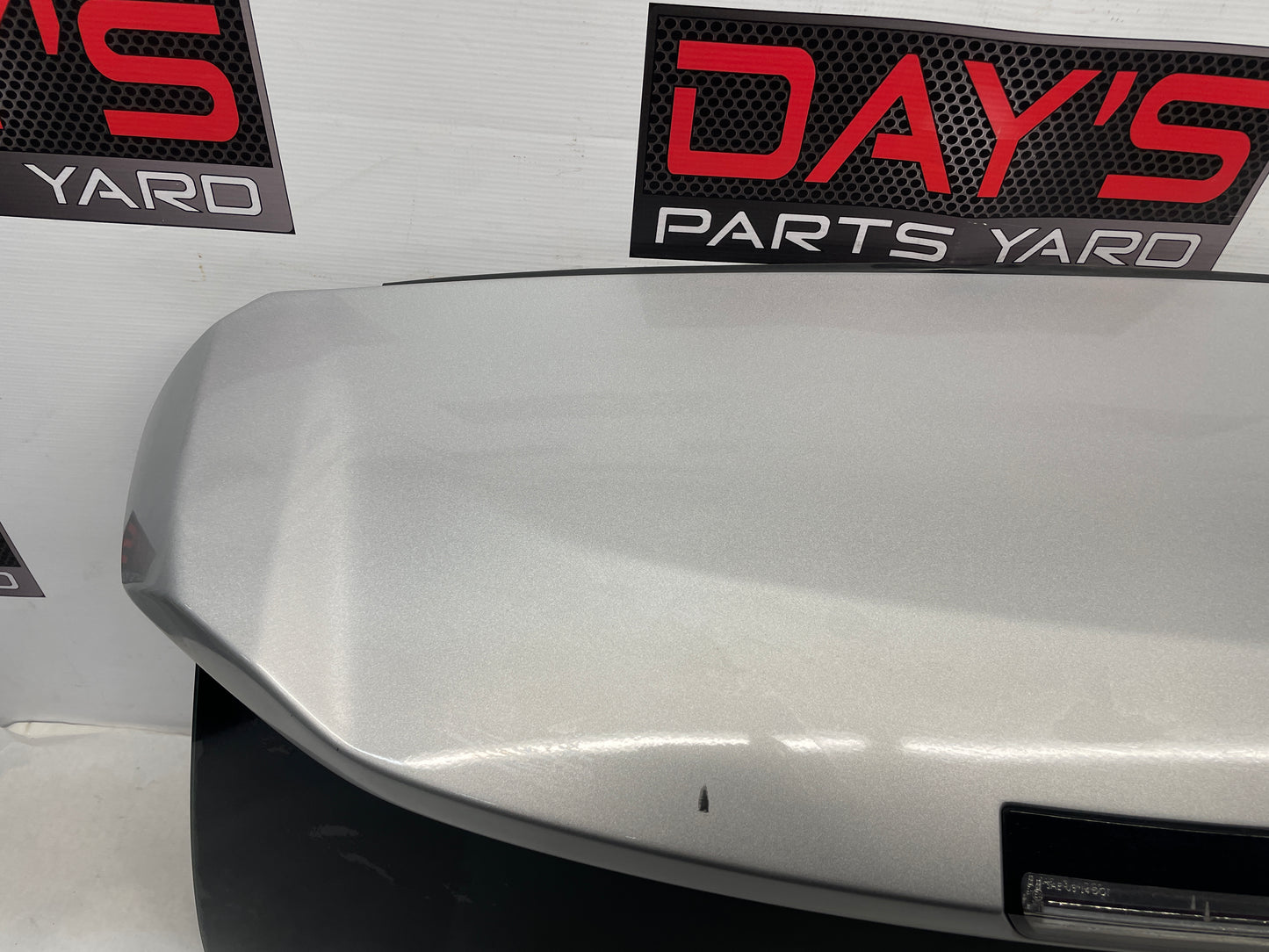 2018 Cadillac Escalade Rear Trunk Hatch Glass Window Hatchback OEM - Day's Parts Yard