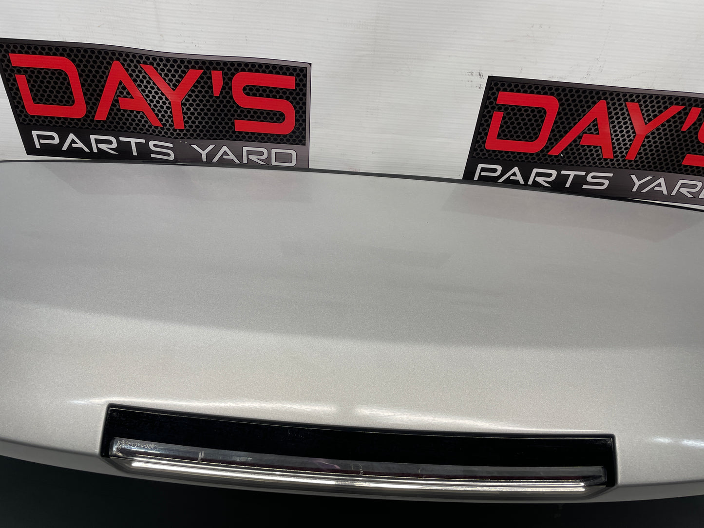2018 Cadillac Escalade Rear Trunk Hatch Glass Window Hatchback OEM - Day's Parts Yard