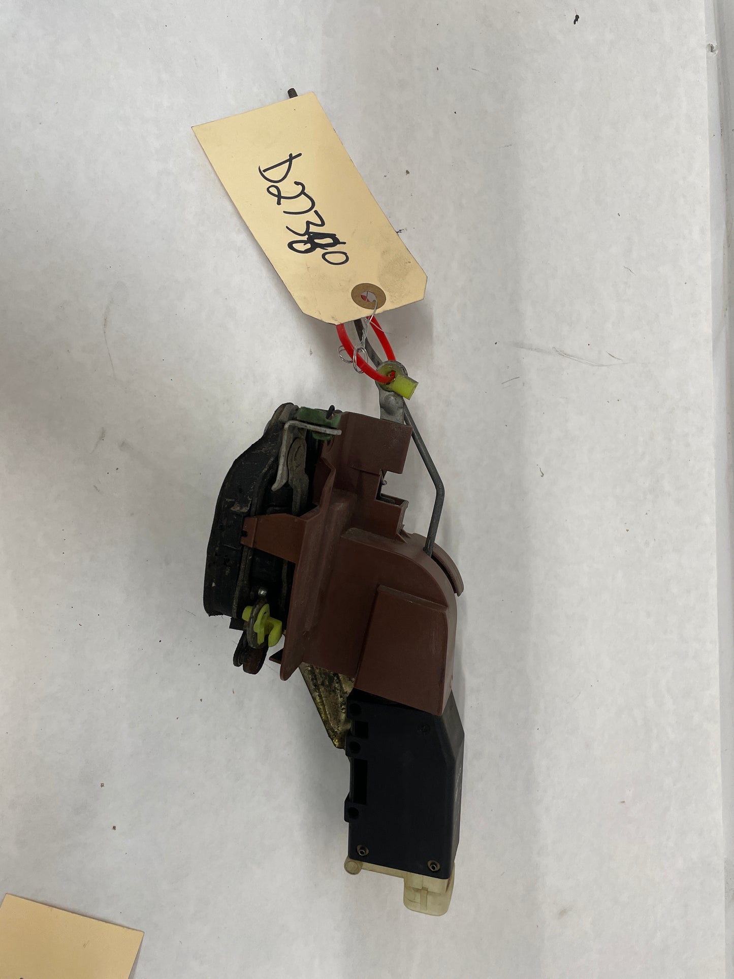 2005 Pontiac GTO RH Passenger Door Lock Actuator Assembly OEM - Day's Parts Yard