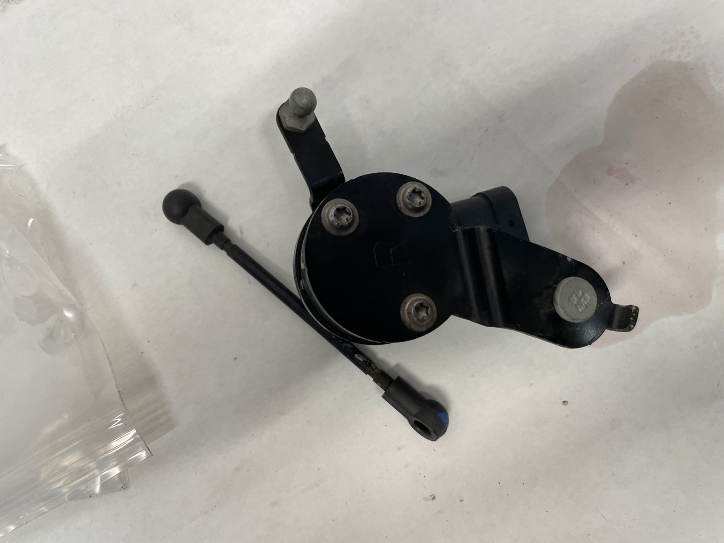2016 Cadillac ATS-V Coupe RH & LH Ride Height Active Suspension Sensor OEM - Day's Parts Yard