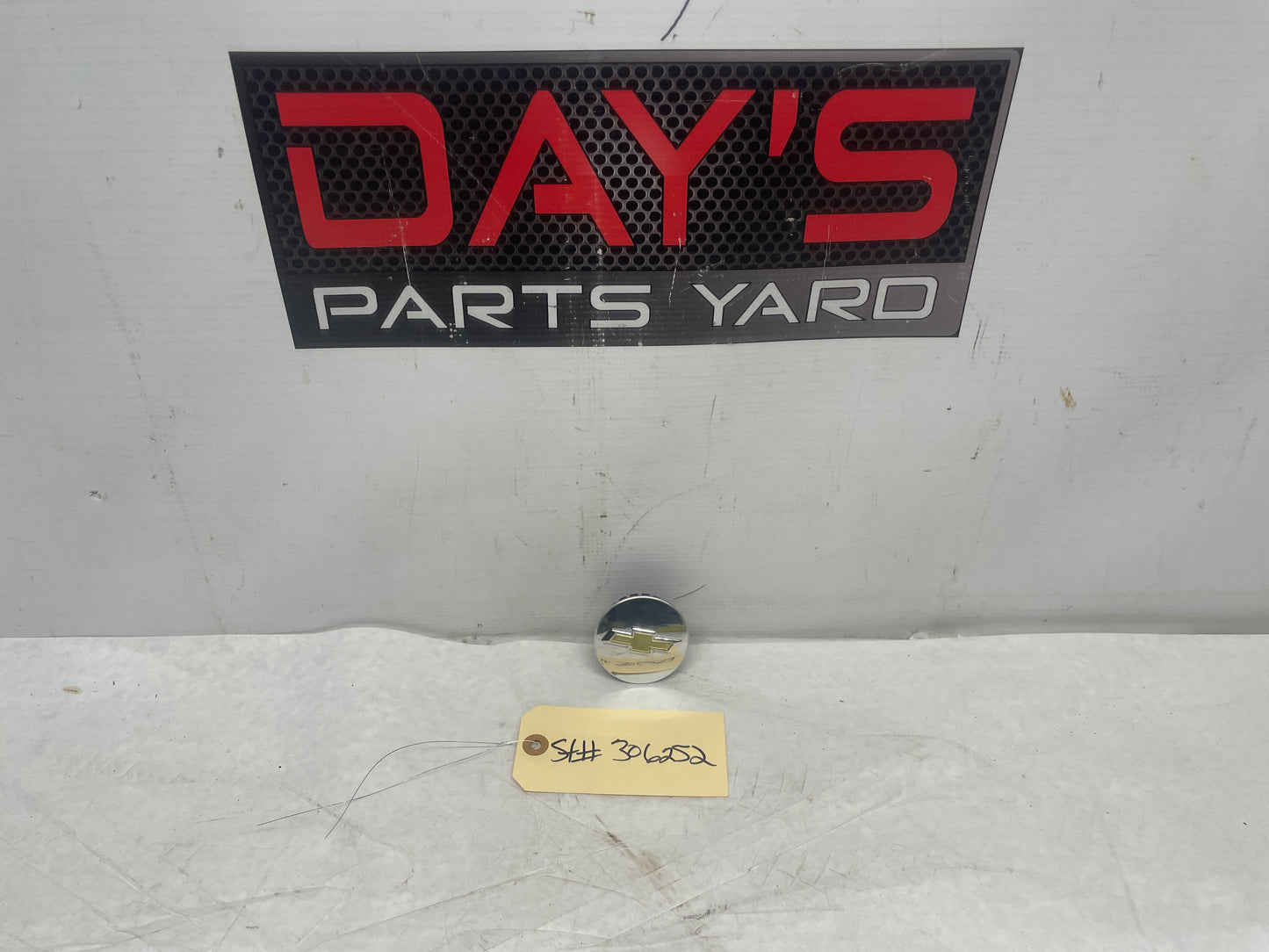 2017 Chevy SS Sedan Wheel Center Cap OEM - Day's Parts Yard