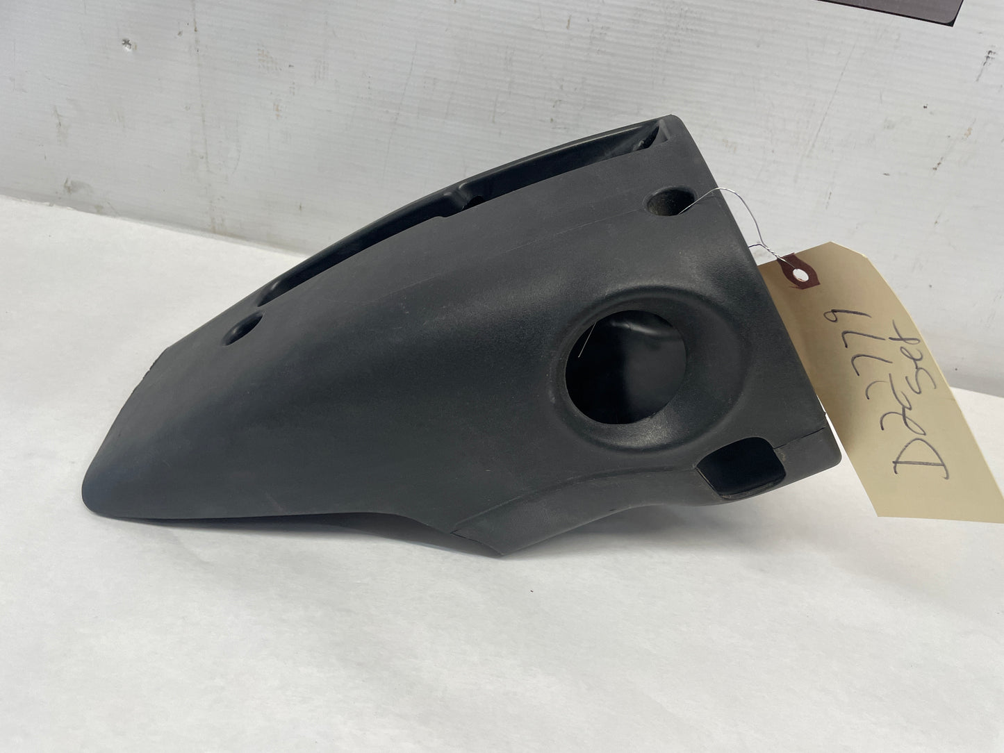 2009 Pontiac G8 GT Steering Column Calm Shell Shroud Cover Trim OEM - Day's Parts Yard