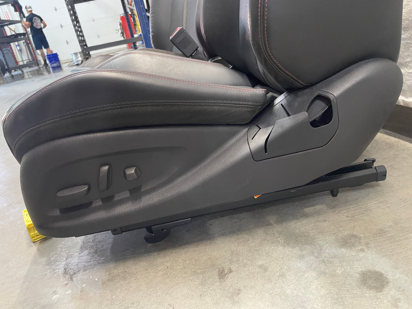 2014 Chevy SS Sedan Seats Fronts and Rears Black Leather Alcantara Suede OEM - Day's Parts Yard