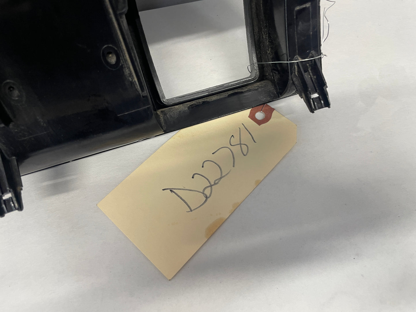 2009 Pontiac G8 GT LH Driver Knee Bolster Lower Dash Column Cover Trim Panel OEM - Day's Parts Yard