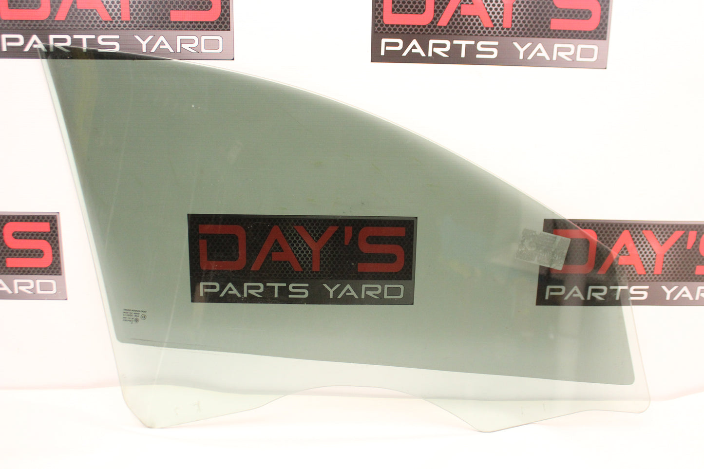 2009 Pontiac G8 GT Front LH Driver Door Window Glass OEM - Day's Parts Yard