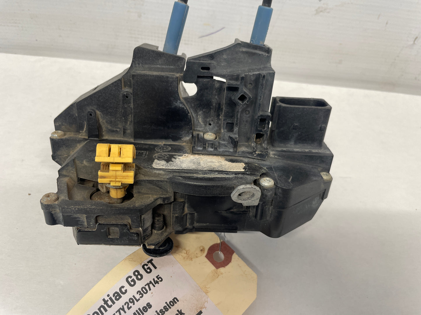 2009 Pontiac G8 LH Driver Front Door Lock Actuator OEM - Day's Parts Yard
