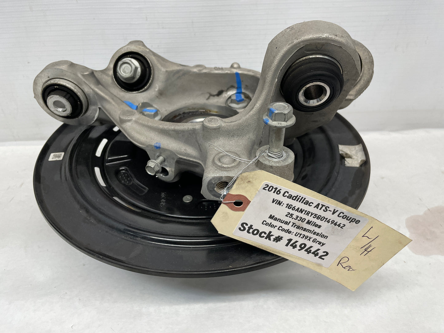2016 Cadillac ATS-V LH Driver Rear Spindle Knuckle Hub Bearing Assembly OEM - Day's Parts Yard