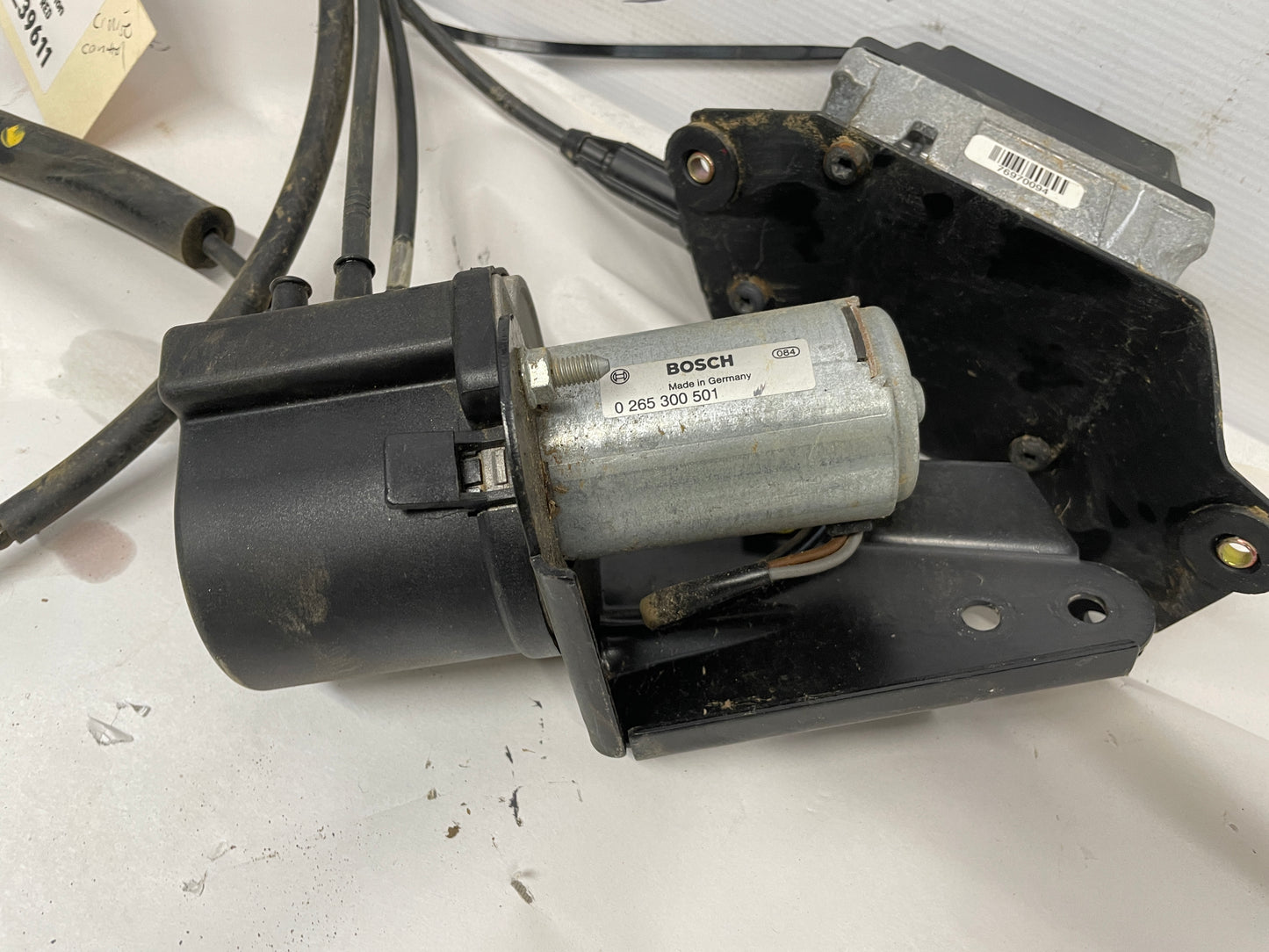 2004 Pontiac GTO Cruise Control Module Assembly - Day's Parts Yard