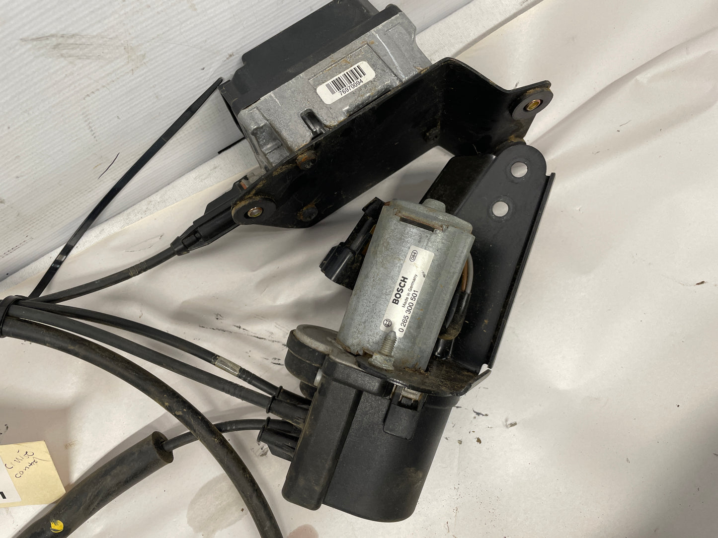 2004 Pontiac GTO Cruise Control Module Assembly - Day's Parts Yard