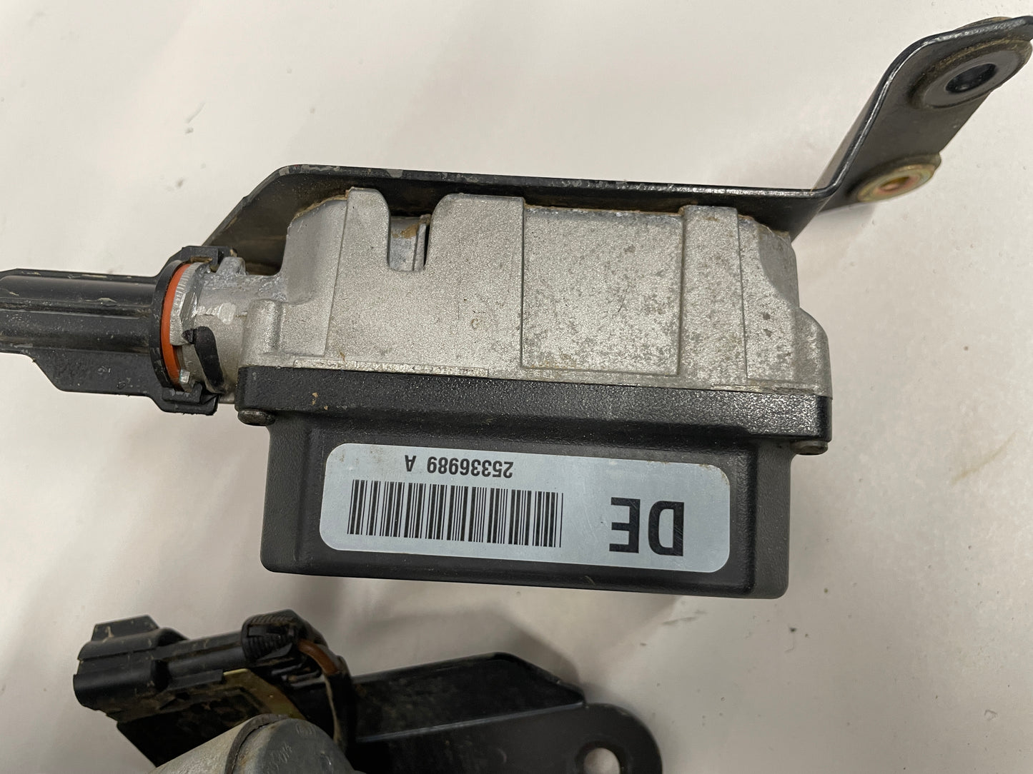 2004 Pontiac GTO Cruise Control Module Assembly - Day's Parts Yard