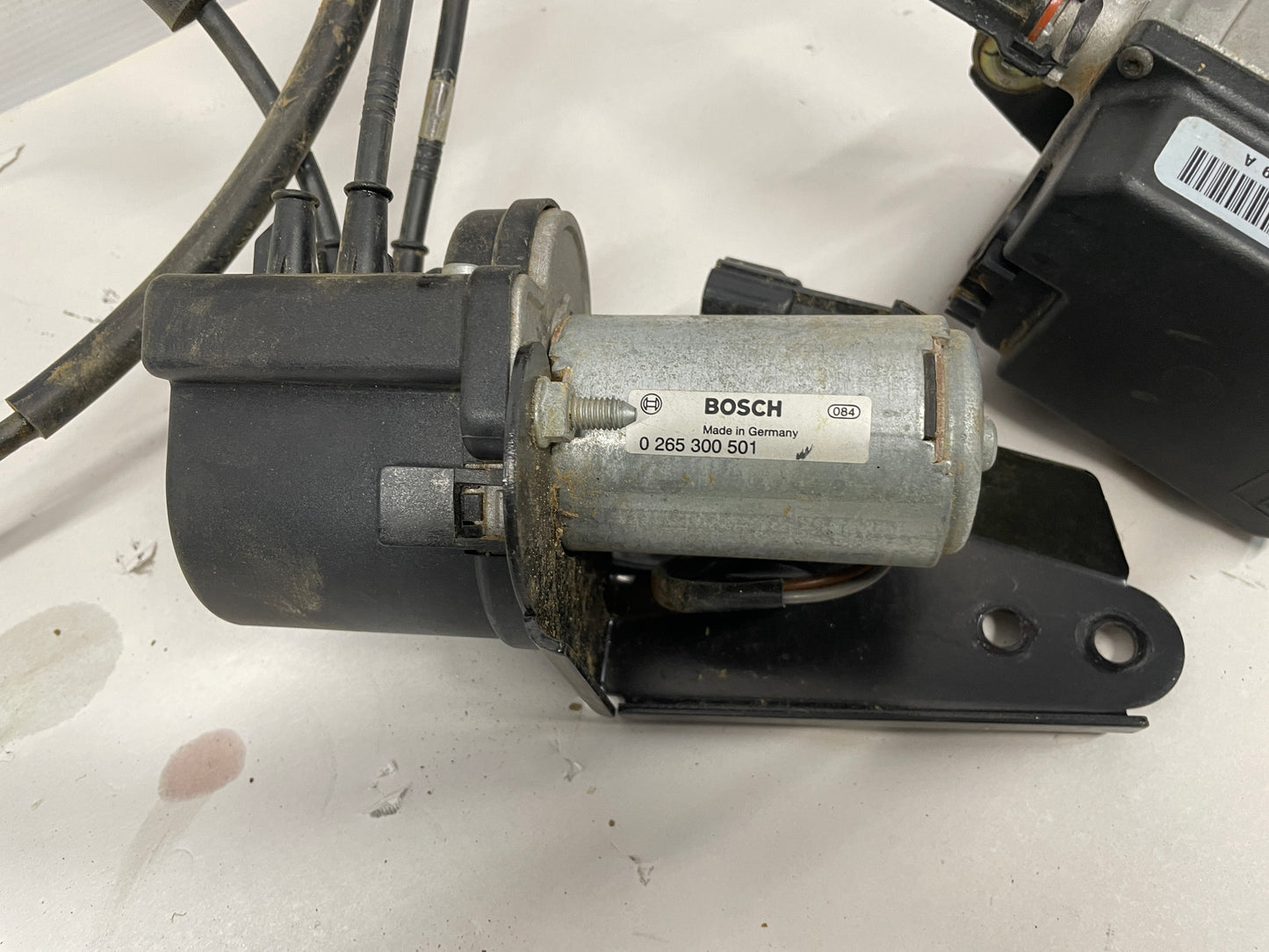 2004 Pontiac GTO Cruise Control Module Assembly - Day's Parts Yard