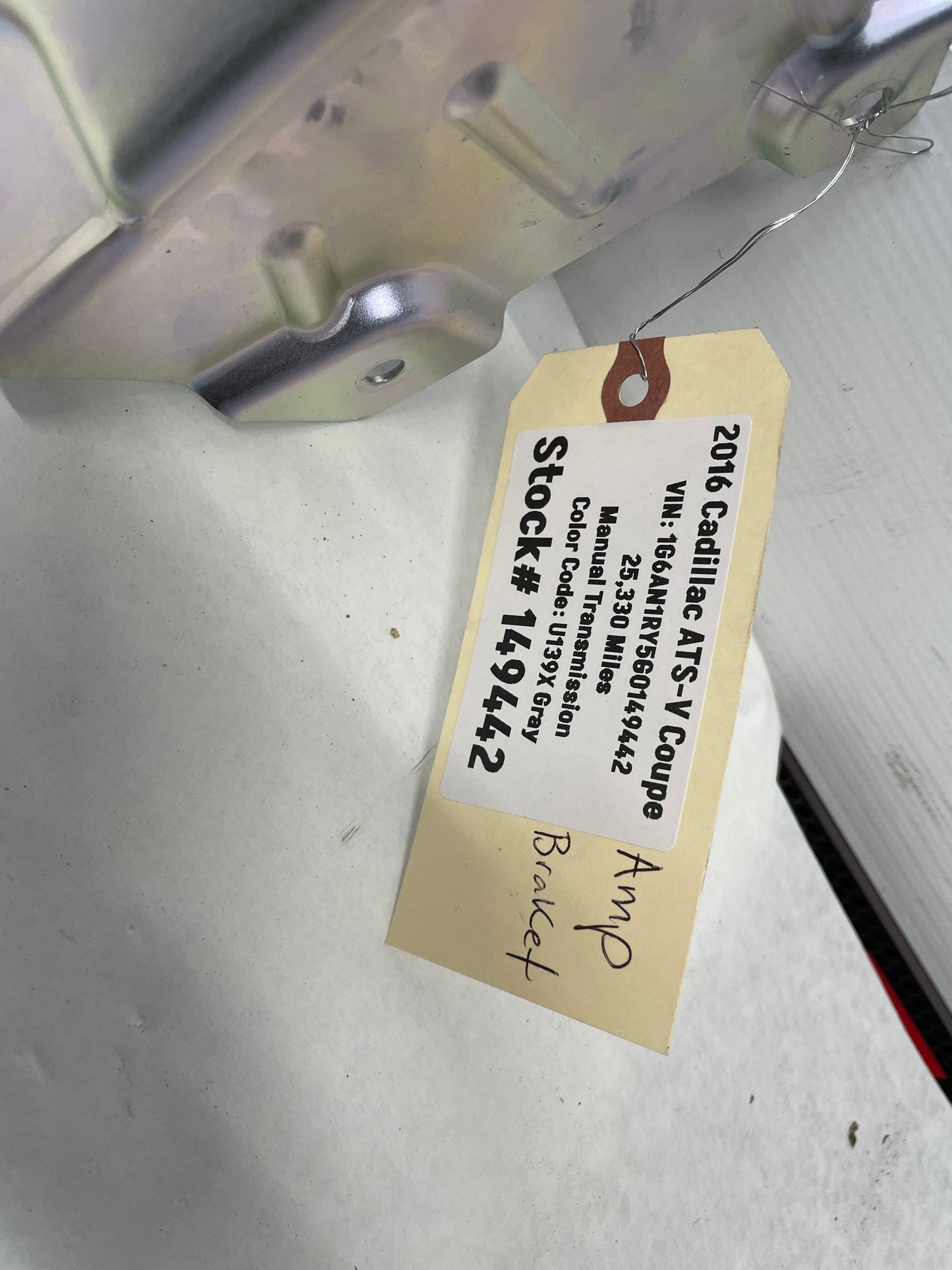 2016 Cadillac ATS-V Coupe Bose Radio Amplifier Bracket OEM - Day's Parts Yard