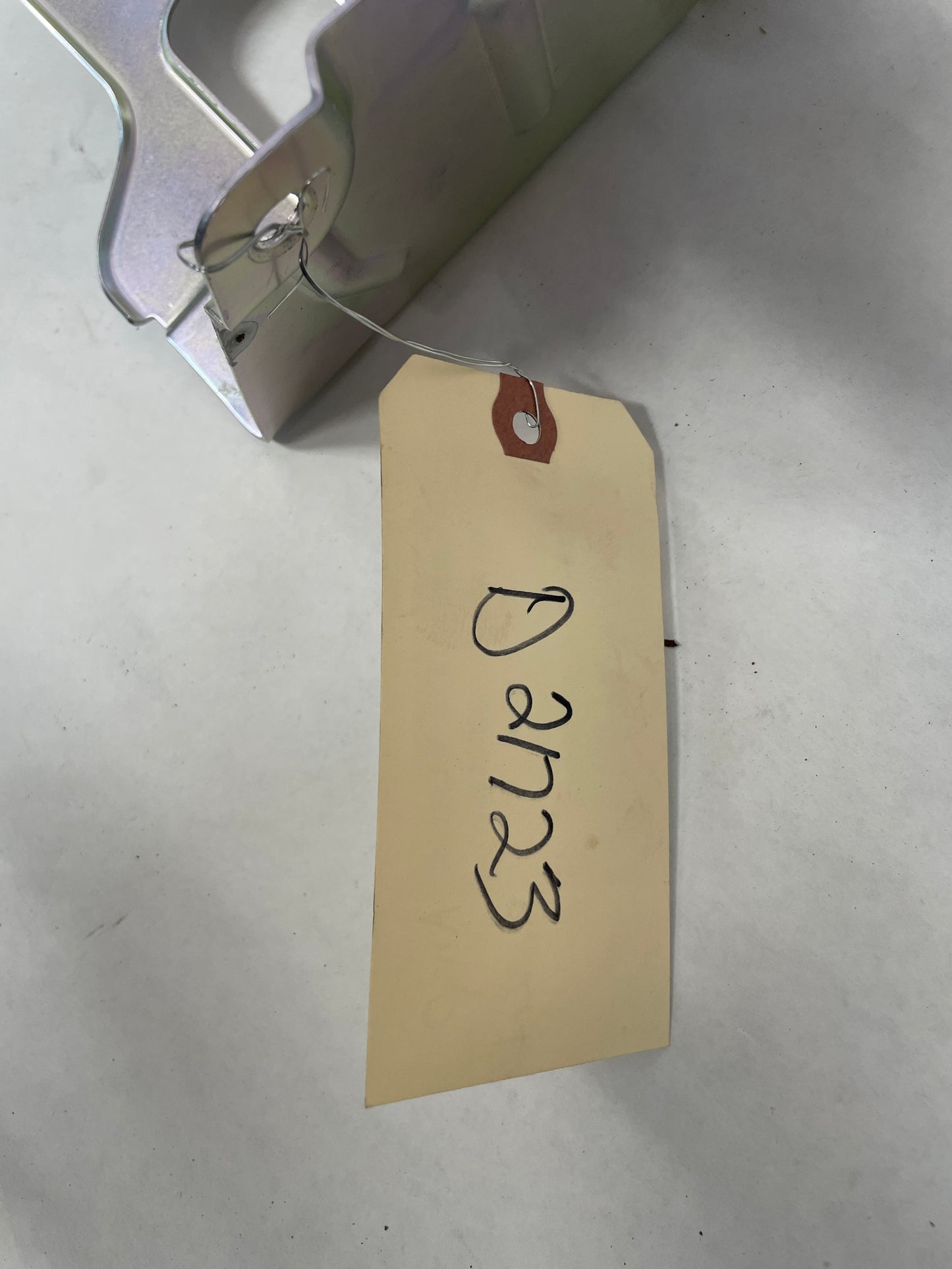 2016 Cadillac ATS-V Coupe Bose Radio Amplifier Bracket OEM - Day's Parts Yard