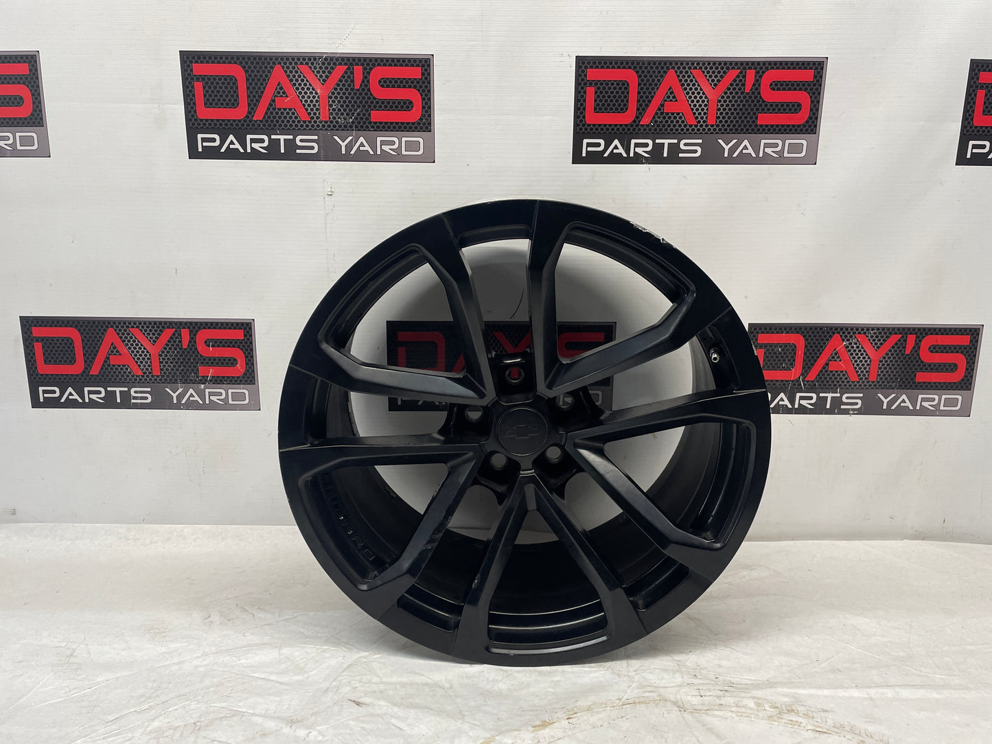 2014 Chevy Camaro SS 1LE Front Wheel 20X10 OEM - Day's Parts Yard