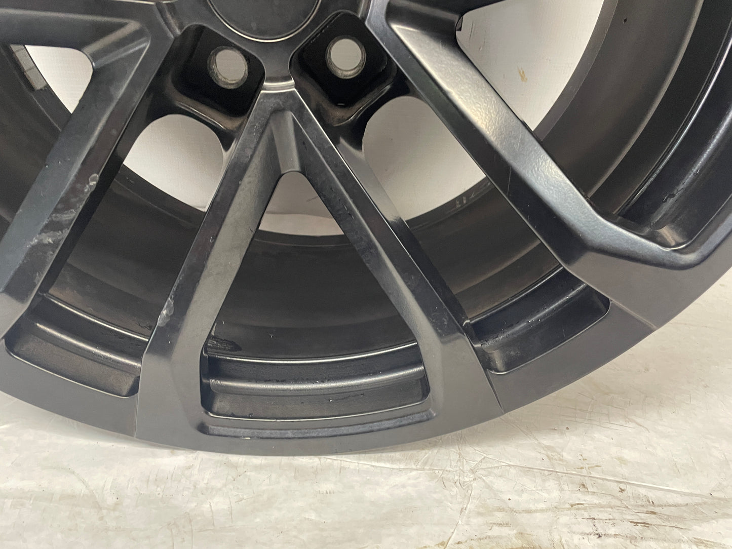 2014 Chevy Camaro SS 1LE Front Wheel 20X10 OEM - Day's Parts Yard