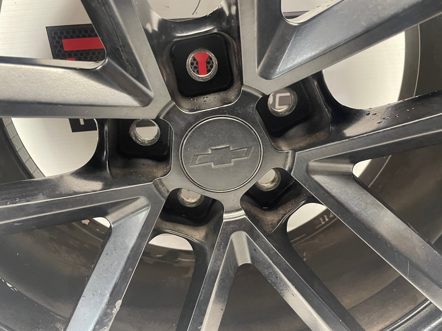 2014 Chevy Camaro SS 1LE Front Wheel 20X10 OEM - Day's Parts Yard
