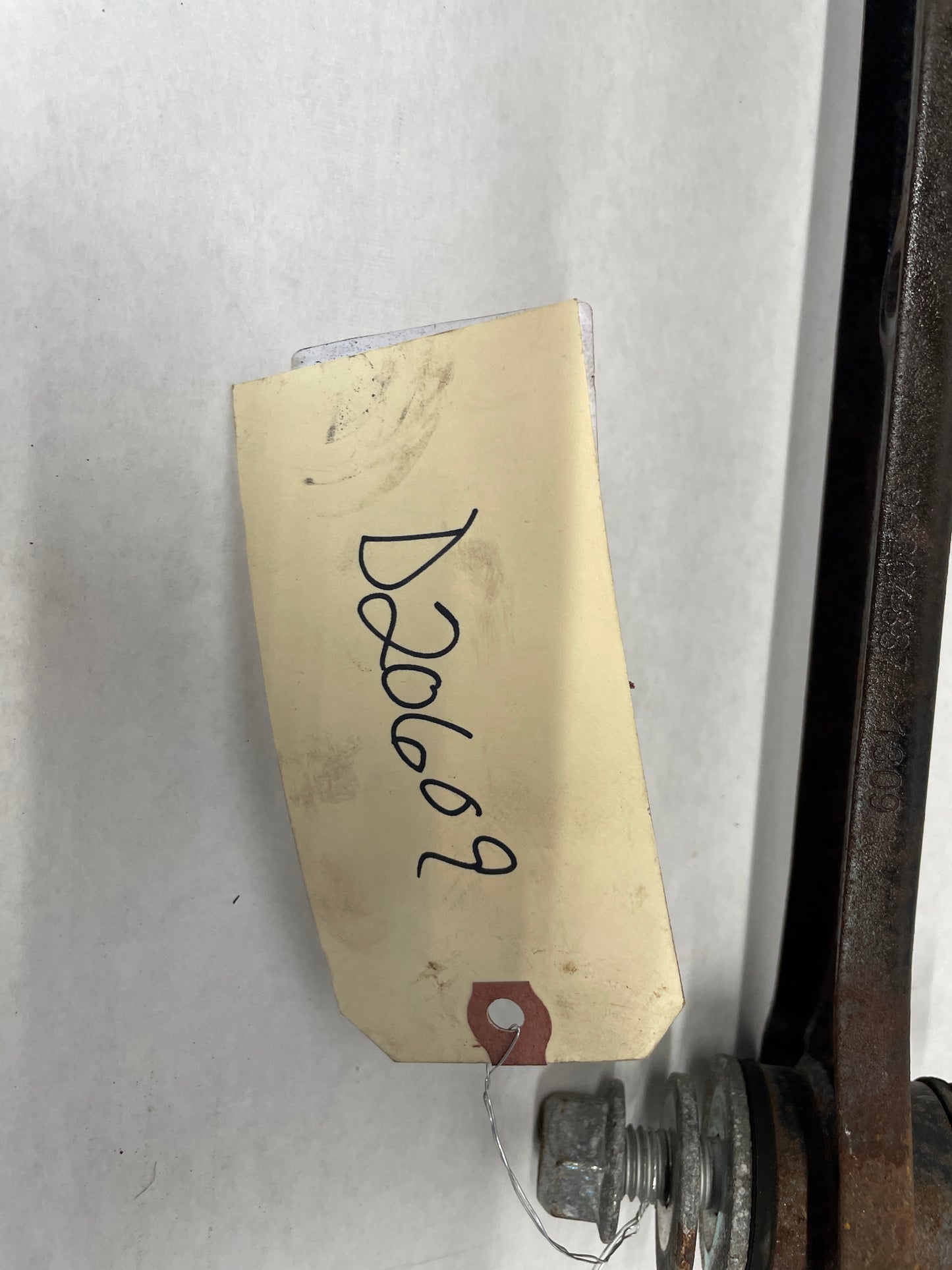 2014 Chevrolet SS Sedan RH Passenger Rear Trailing Control Arm Drag Link OEM - Day's Parts Yard