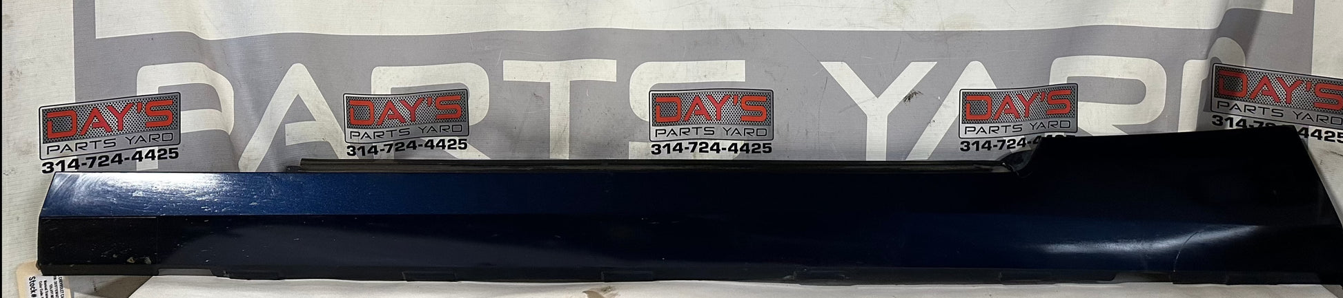 2012 Chevy Camaro SS LH Driver Rocker Molding Trim OEM - Day's Parts Yard