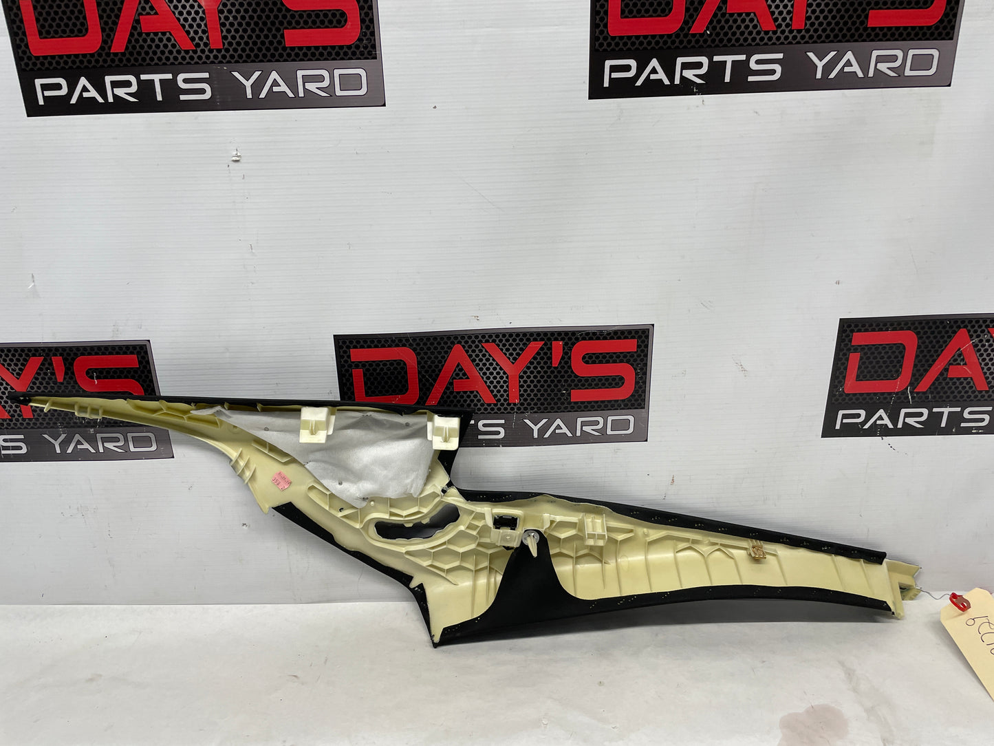 2016 Cadillac ATS-V Coupe RH Passenger Quarter Window Interior C Pillar Trim OEM - Day's Parts Yard