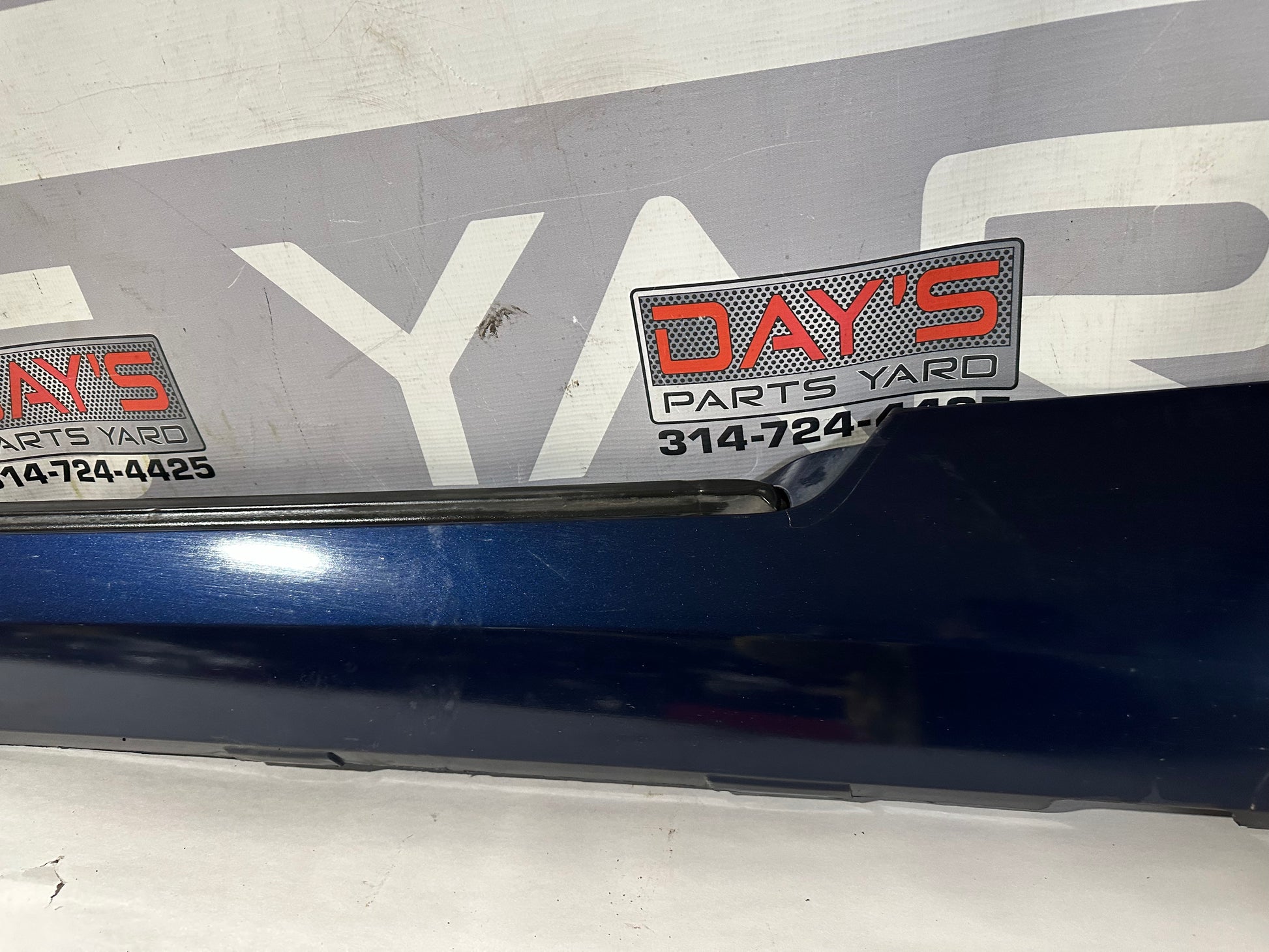 2012 Chevy Camaro SS LH Driver Rocker Molding Trim OEM - Day's Parts Yard