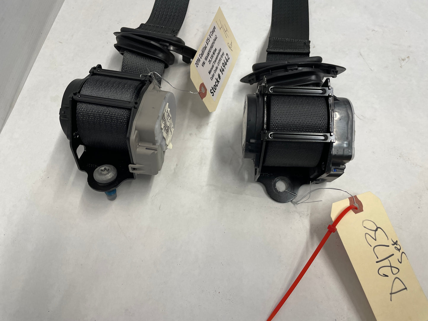 2016 Cadillac ATS-V Coupe RH & LH Rear Seat Belt Seatbelt Retractor OEM - Day's Parts Yard