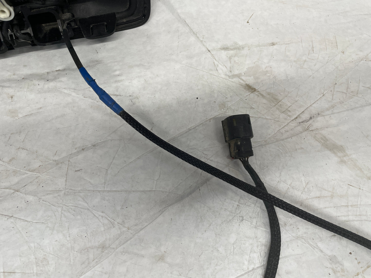 2015 Chevy Silverado K1500 Tailgate Handle w/ Back Up Camera OEM - Day's Parts Yard