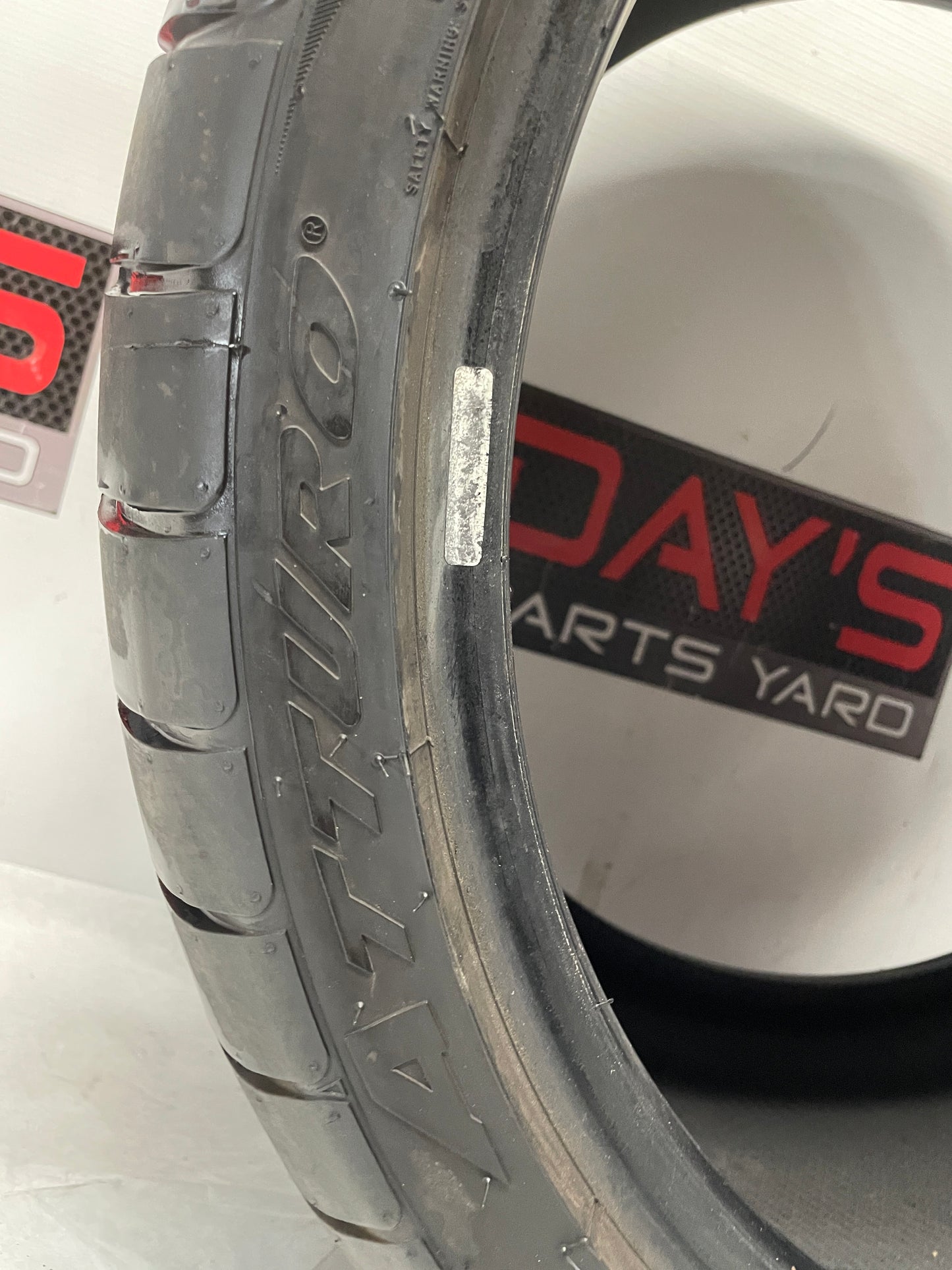 Atturo AZ850 Tire 305/30ZR20 - Day's Parts Yard