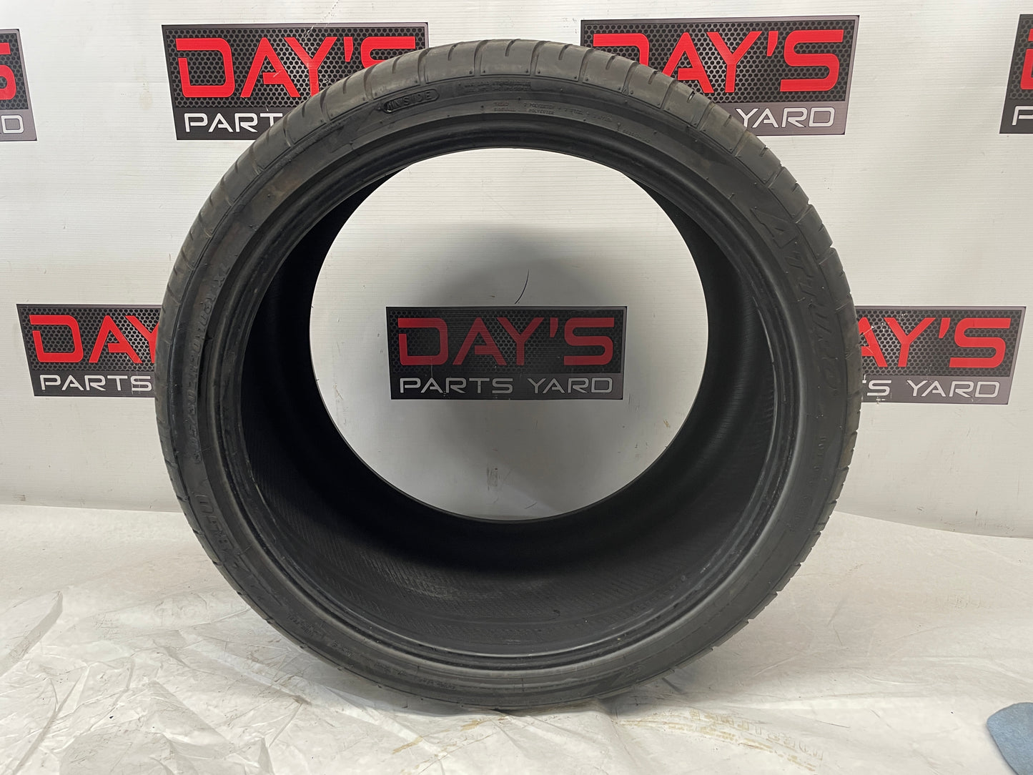 Atturo AZ850 Tire 305/30ZR20 - Day's Parts Yard