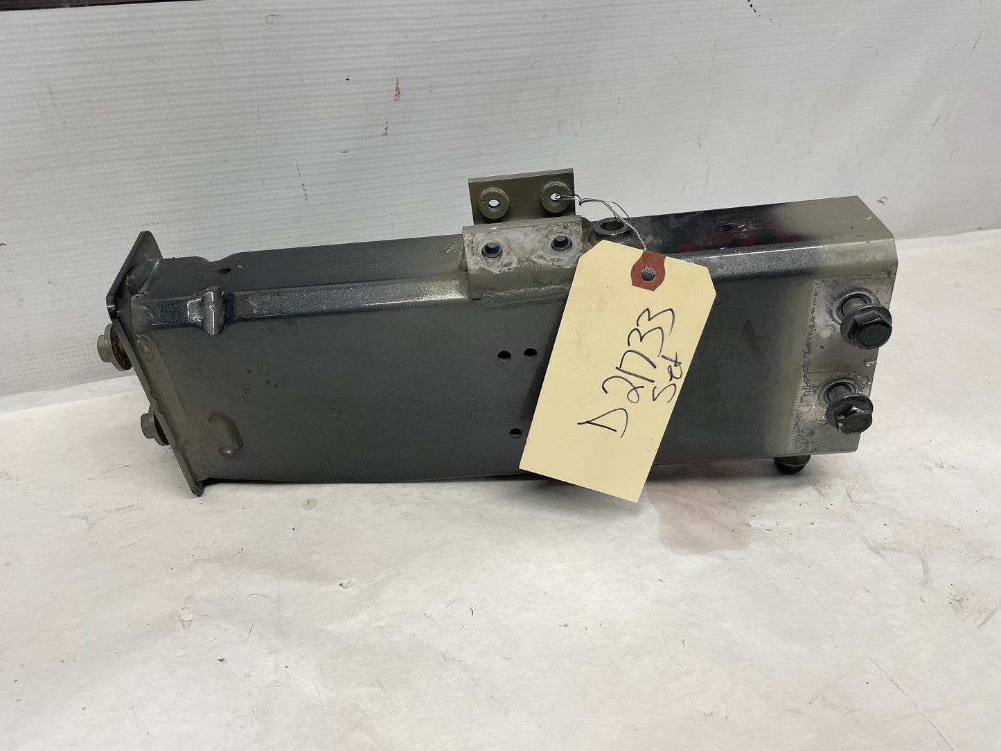 2016 Cadillac ATS-V Coupe RH & LH Frame Absorber Crush Sleeve Rail End OEM - Day's Parts Yard