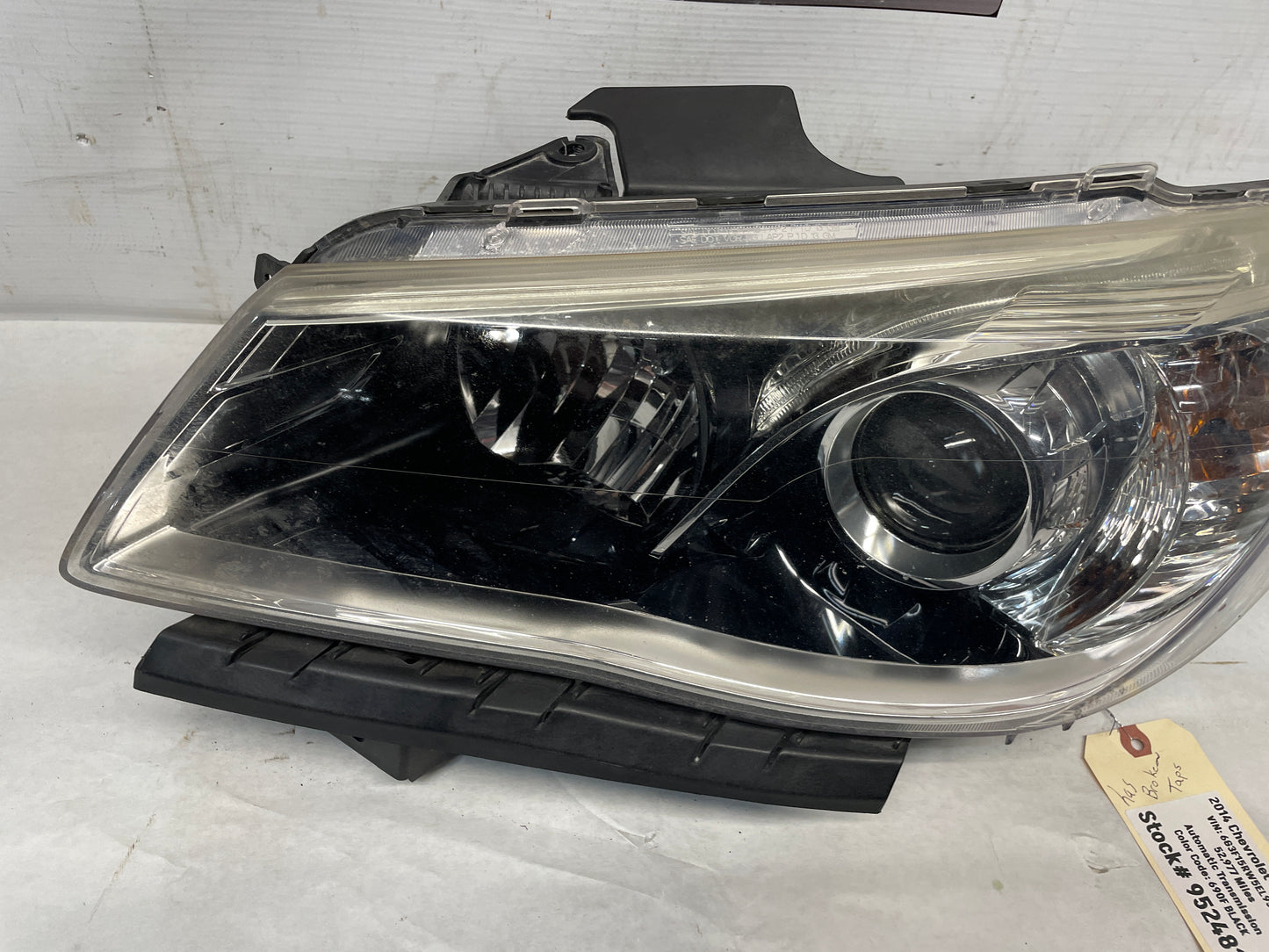 2014 Chevy SS Sedan LH Driver Headlight Head Light Lamp OEM - Day's Parts Yard